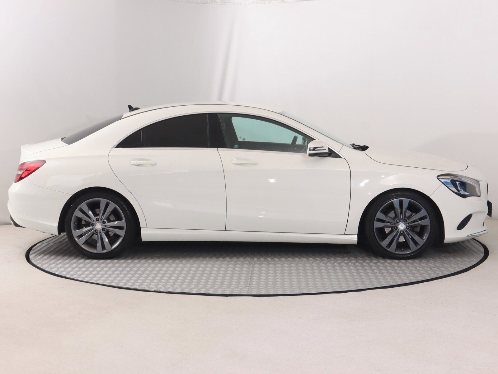 Mercedes-Benz CLA, 200 CDI, Automat - fotka 6
