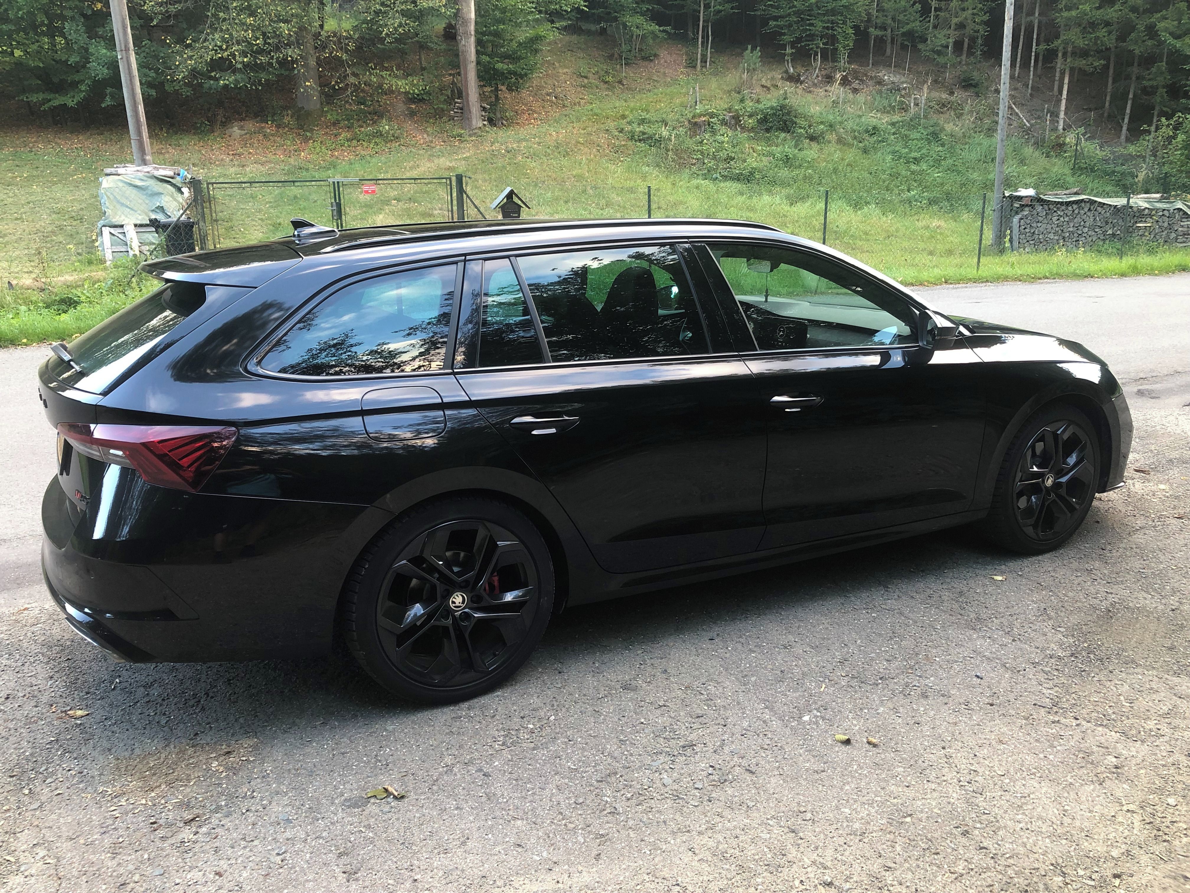 Škoda Octavia, 2.0 TDI RS - 147 KW -PANORAMA - fotka 5