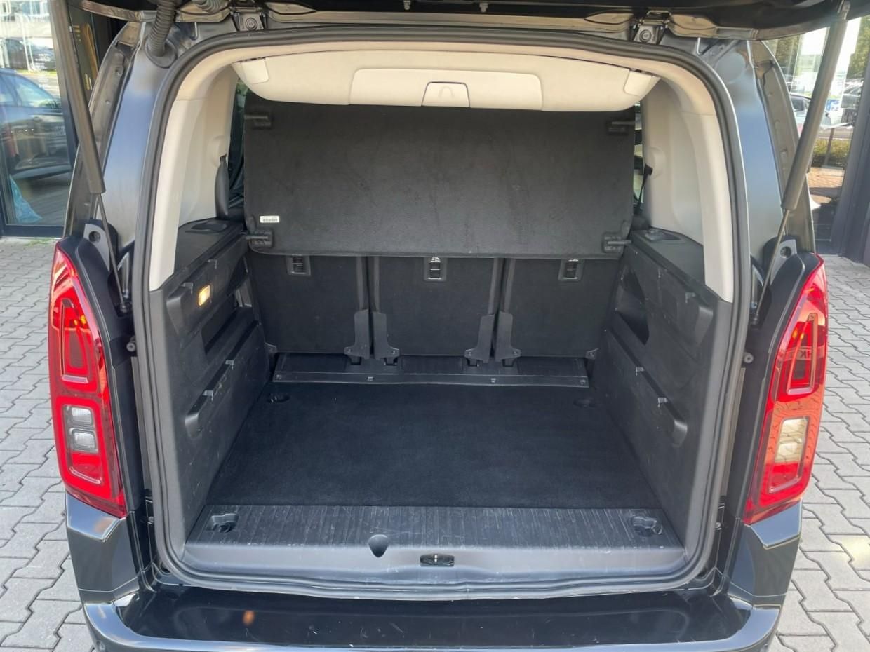 Toyota Proace City Verso, FAMILY L1 1.5 D-4D 96 kW - fotka 6