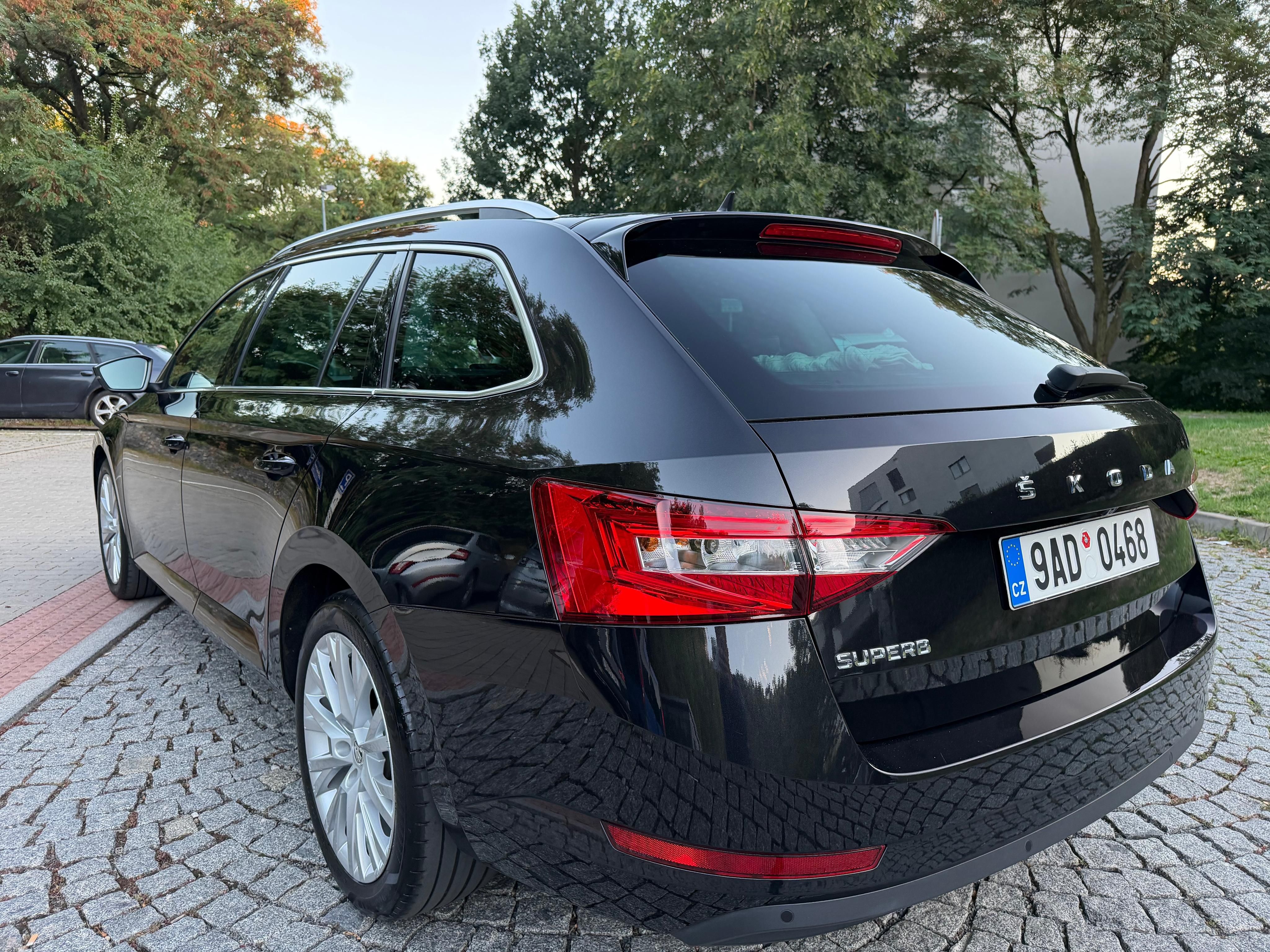 Škoda Superb, ČR,DSG,ACC,1.MAJ DPH - fotka 5