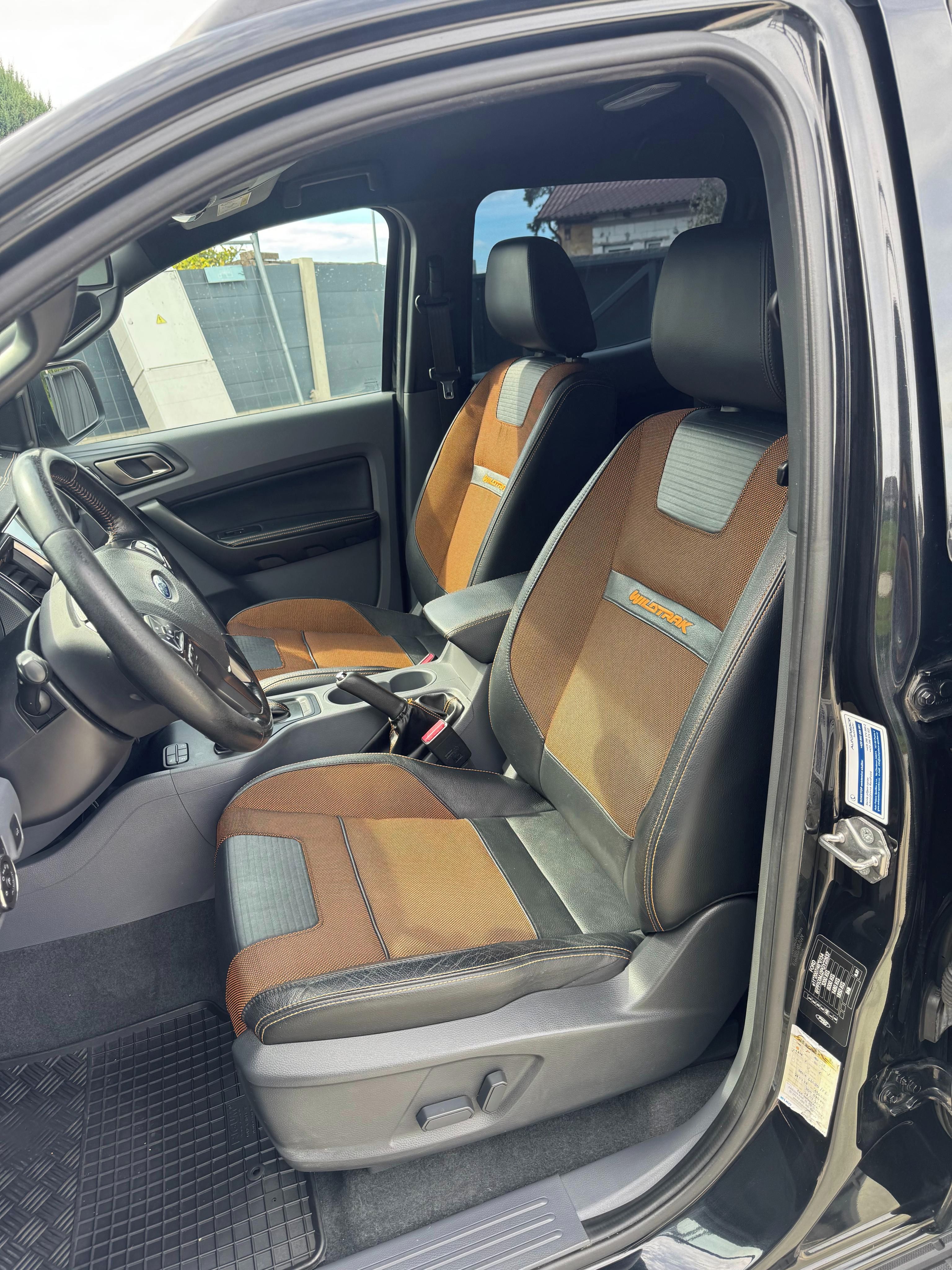 Ford Ranger, 3.2DCI 4x4, Wildtrak, AT - fotka 6