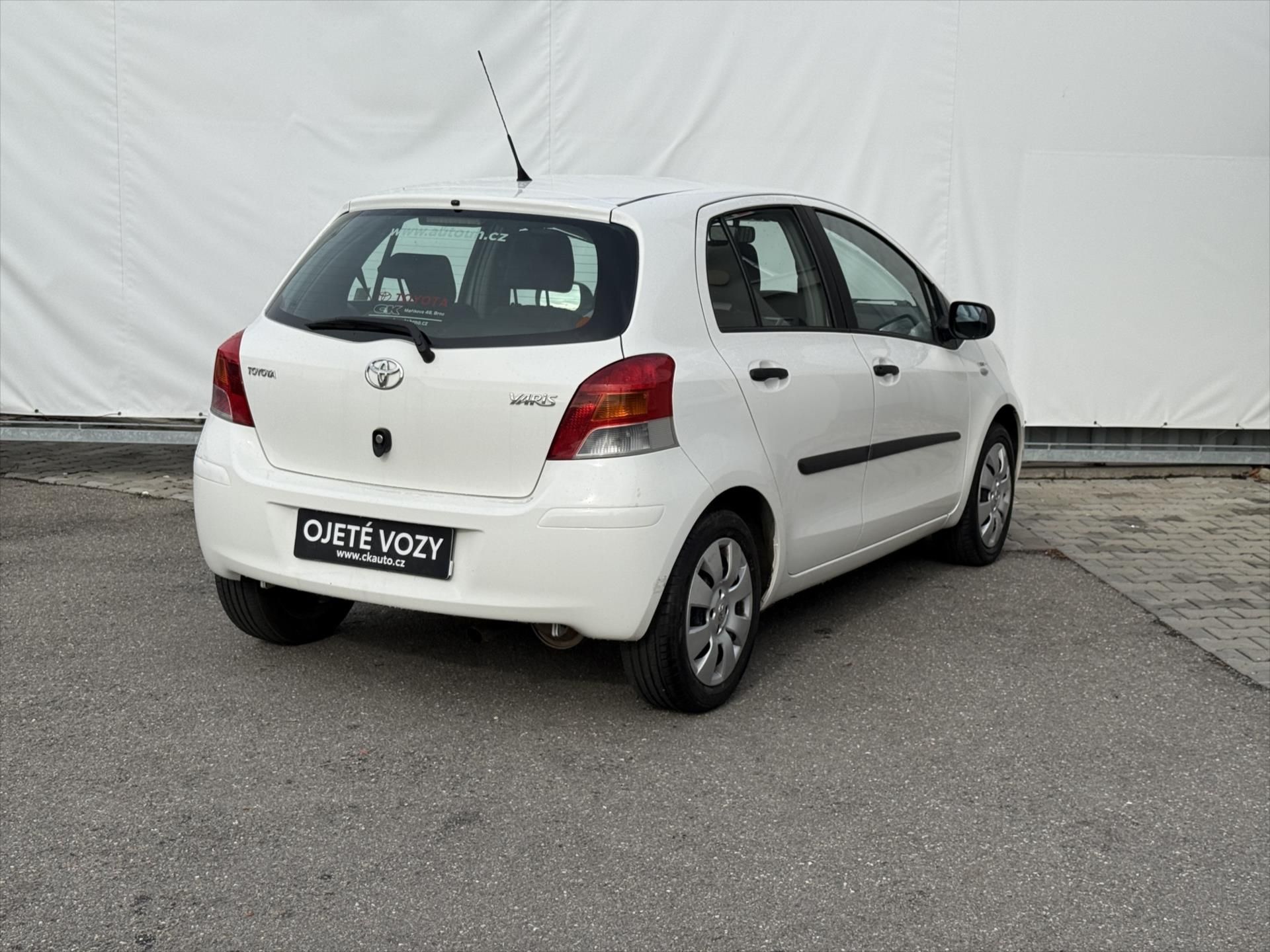 Toyota Yaris, 1,3 Terra Cool - fotka 4