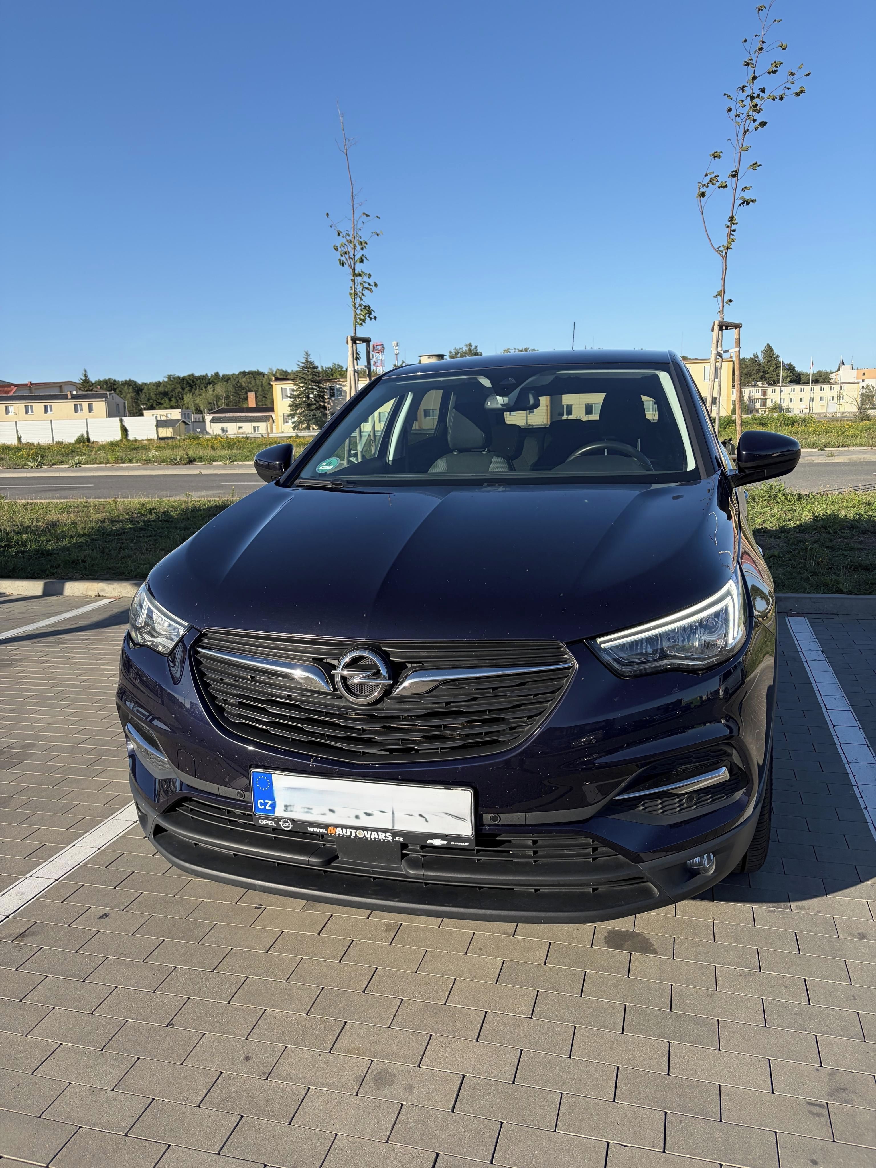 Opel Grandland X, 1,2 turbo 96kW, AT, ČR - fotka 2
