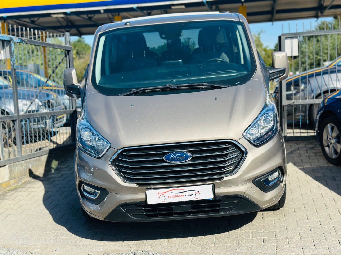 Ford Tourneo Custom, 2.0TDCi TITANIUM, ČR, 1.MAJ. - fotka 2