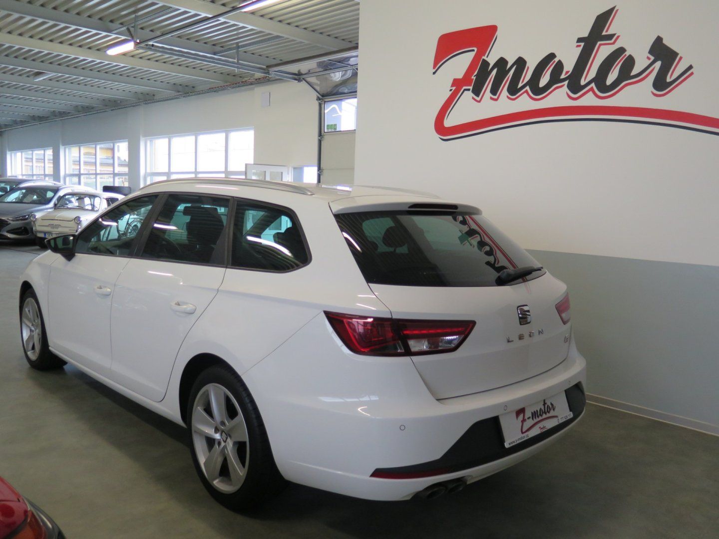 Seat Leon, 2.0TDI FR,klima,navi,servis - fotka 2