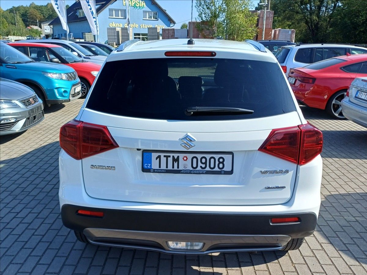 Suzuki Vitara, 1,4 Premium 4x4 103kW - fotka 5