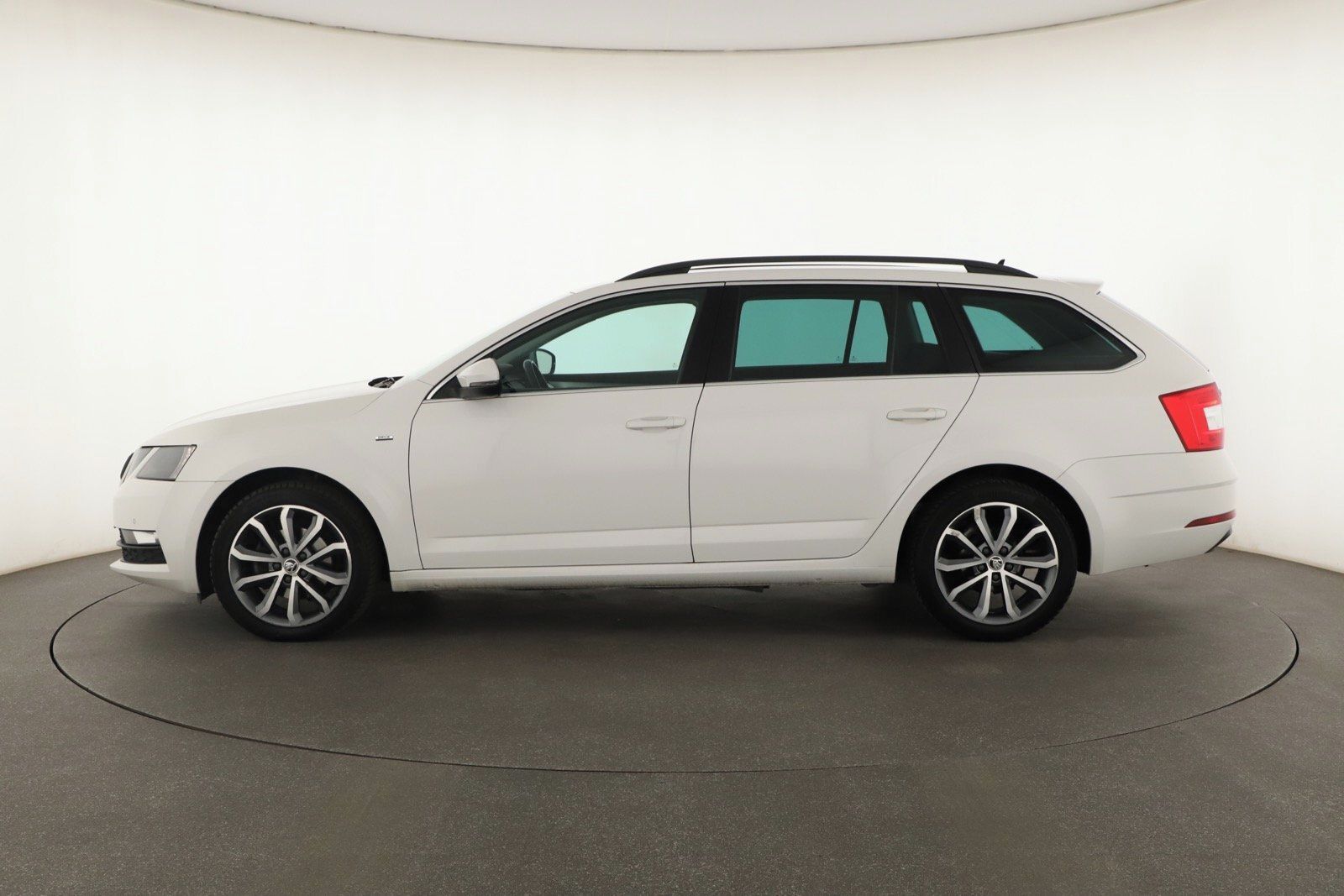 Škoda Octavia, 2.0 TDI, Ambition, Automat - fotka 3