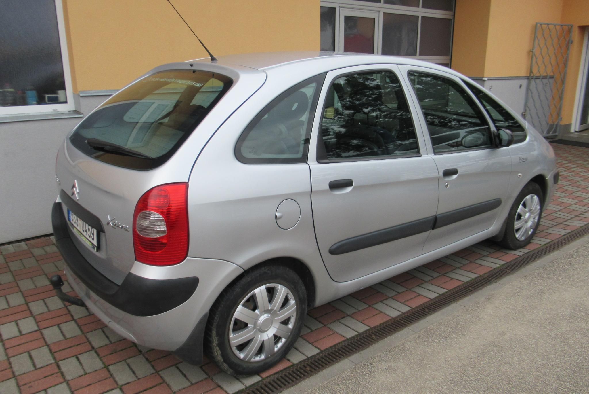 Citroën Xsara Picasso, 1.6i 16V AUT.KLIMA TAŽNÉ - fotka 5