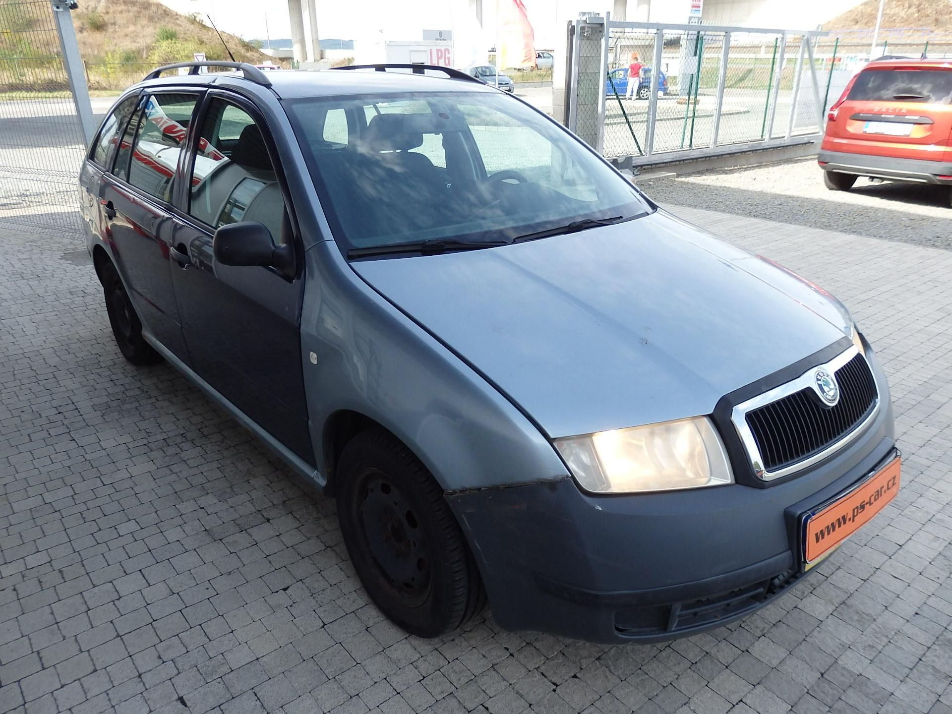 Škoda Fabia, 1.2 HTP 47 kW 2x AIRBAG, ABS - fotka 3