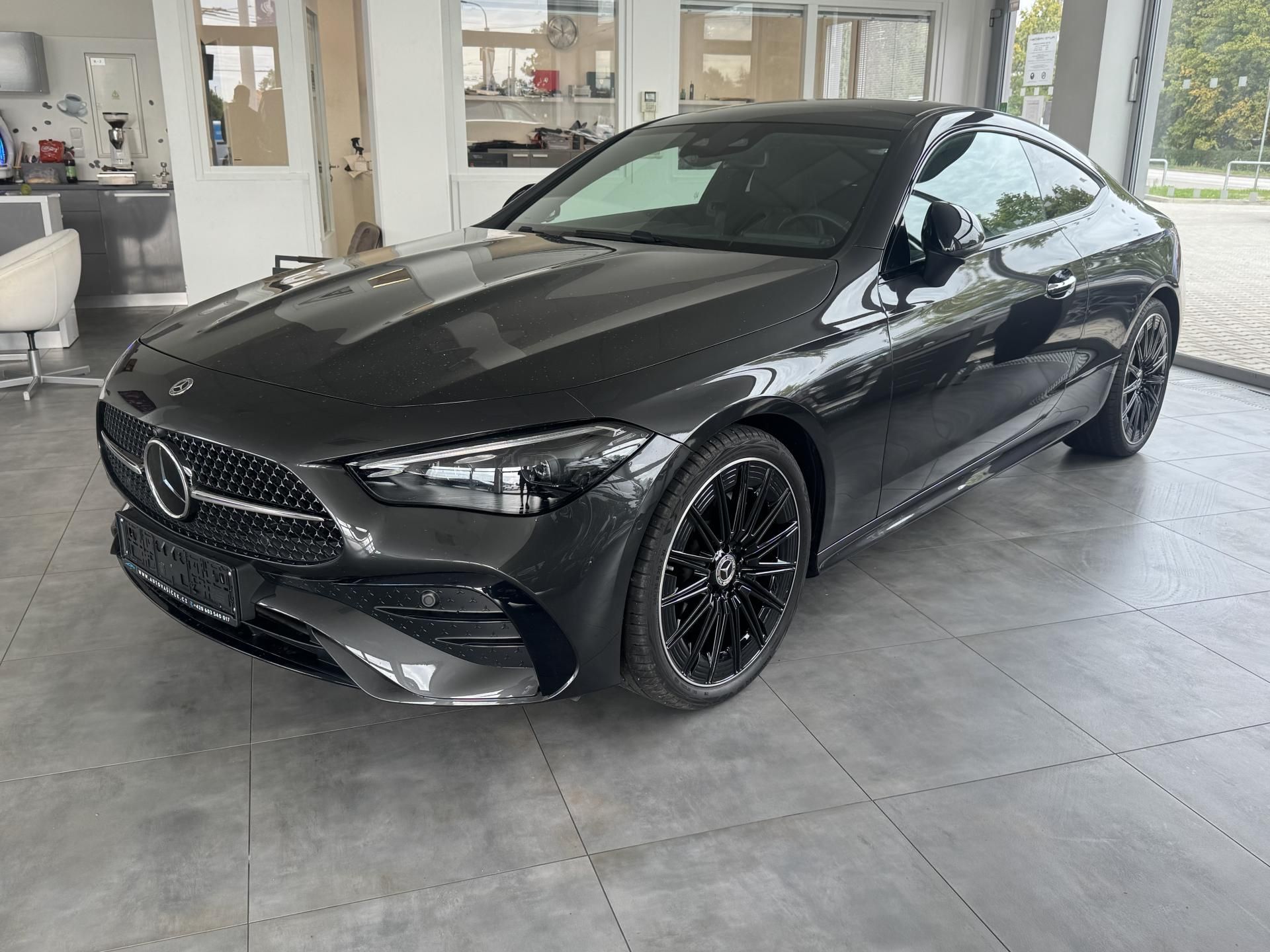 Mercedes-Benz, CLE 300 4-MATIC AMG - fotka 3