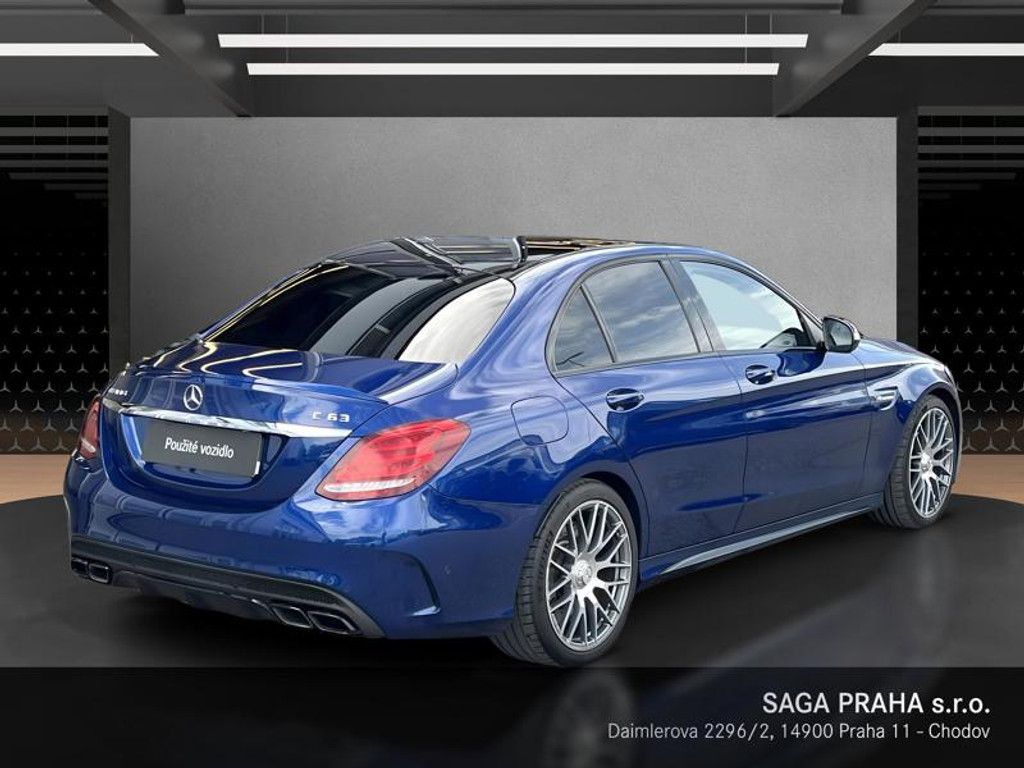 Mercedes-Benz Třídy C, Třída Mercedes-AMG C 63 - fotka 4