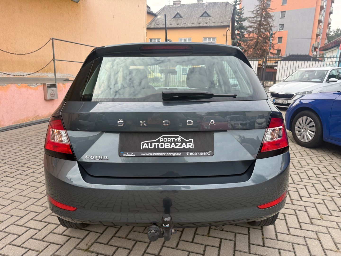 Škoda Fabia, 1.0 MPI Facelift-Málo najeto ! - fotka 3