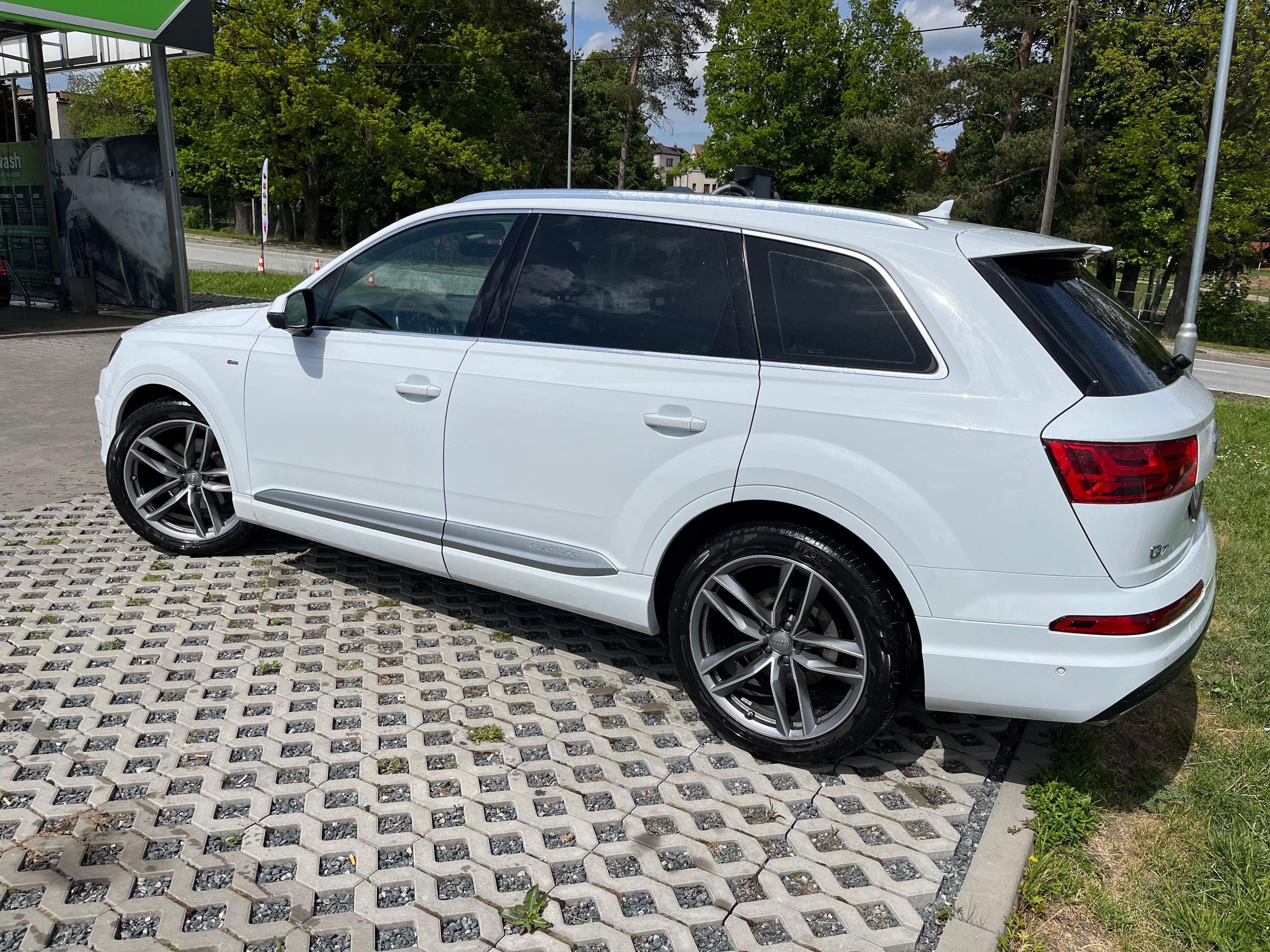 Audi Q7, 210kw, 50 TDI, TOP výbava - fotka 3