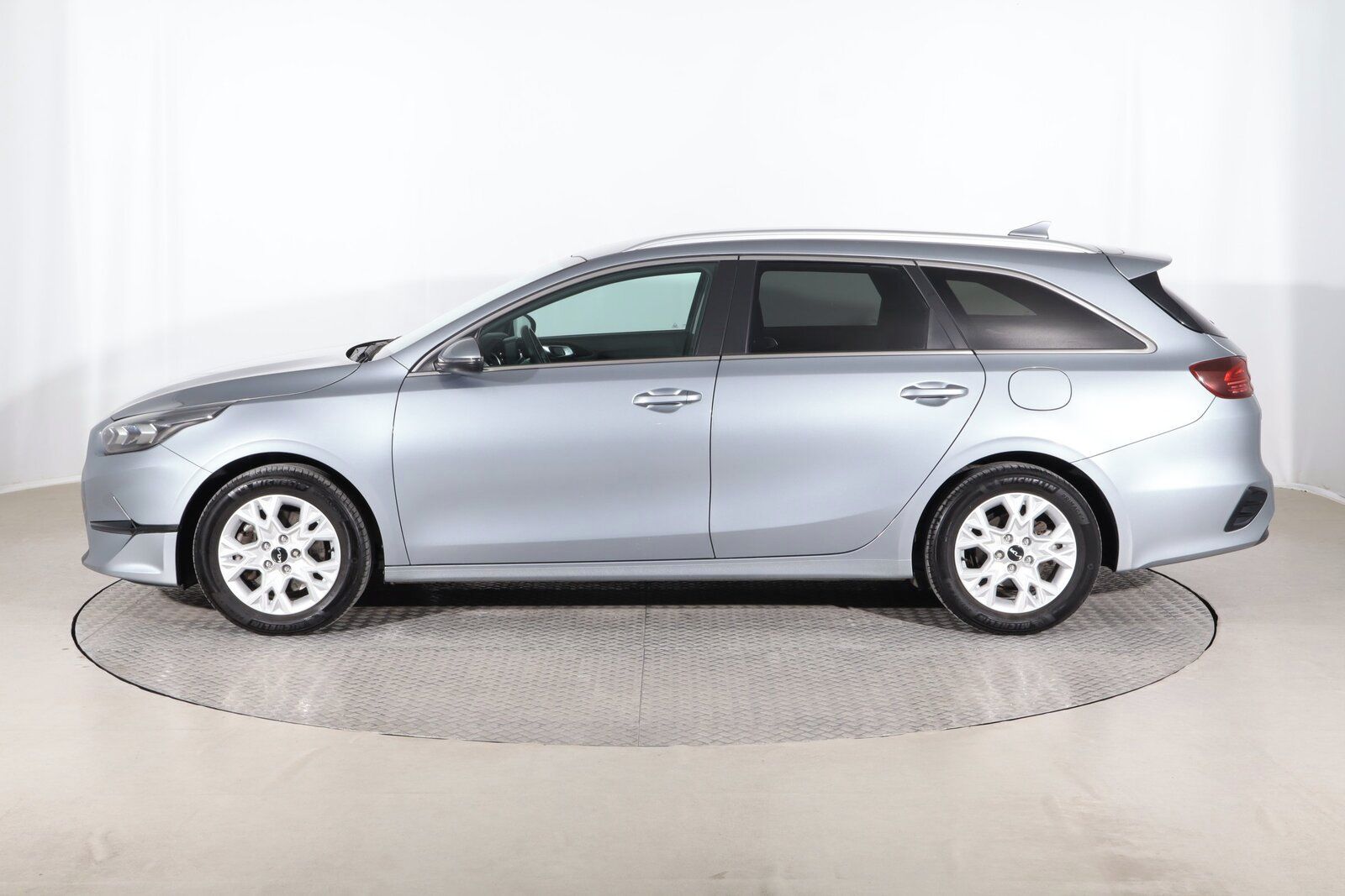 Kia Cee´d, 1.5 T-GDI, Gold, Serv.kniha - fotka 3