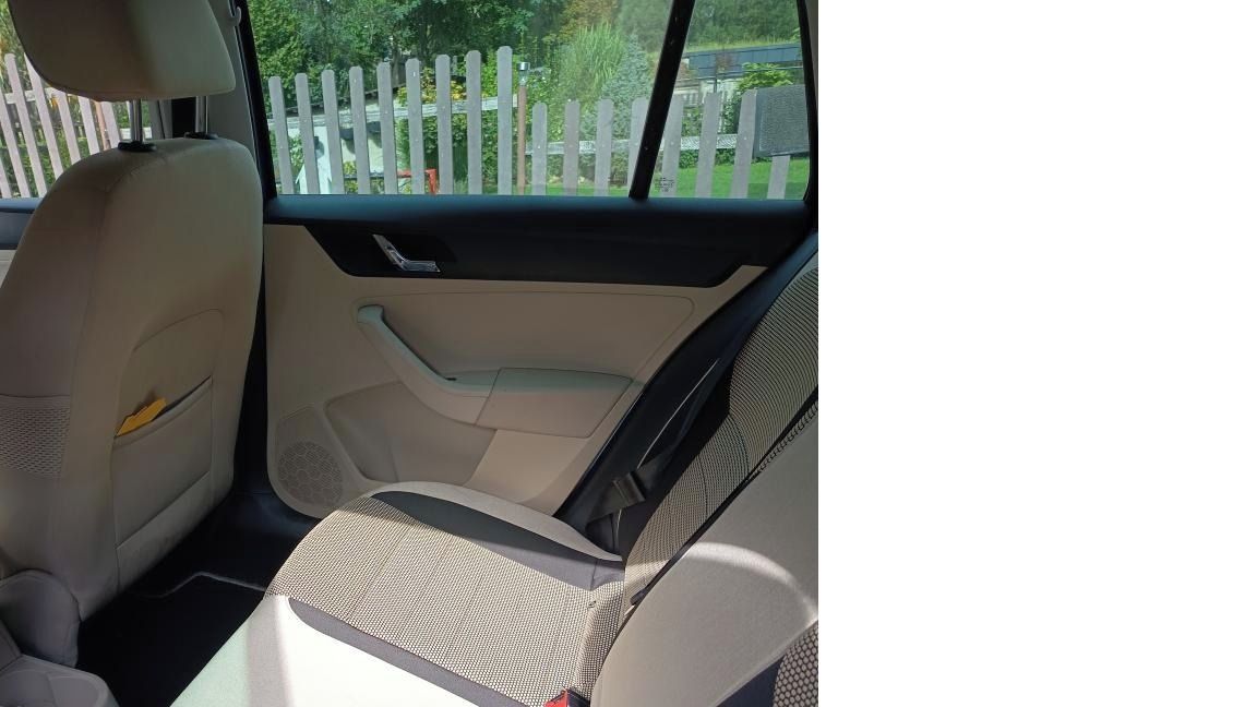 Škoda Rapid, Prodám ŠKODA Rapid Spaceback - fotka 5