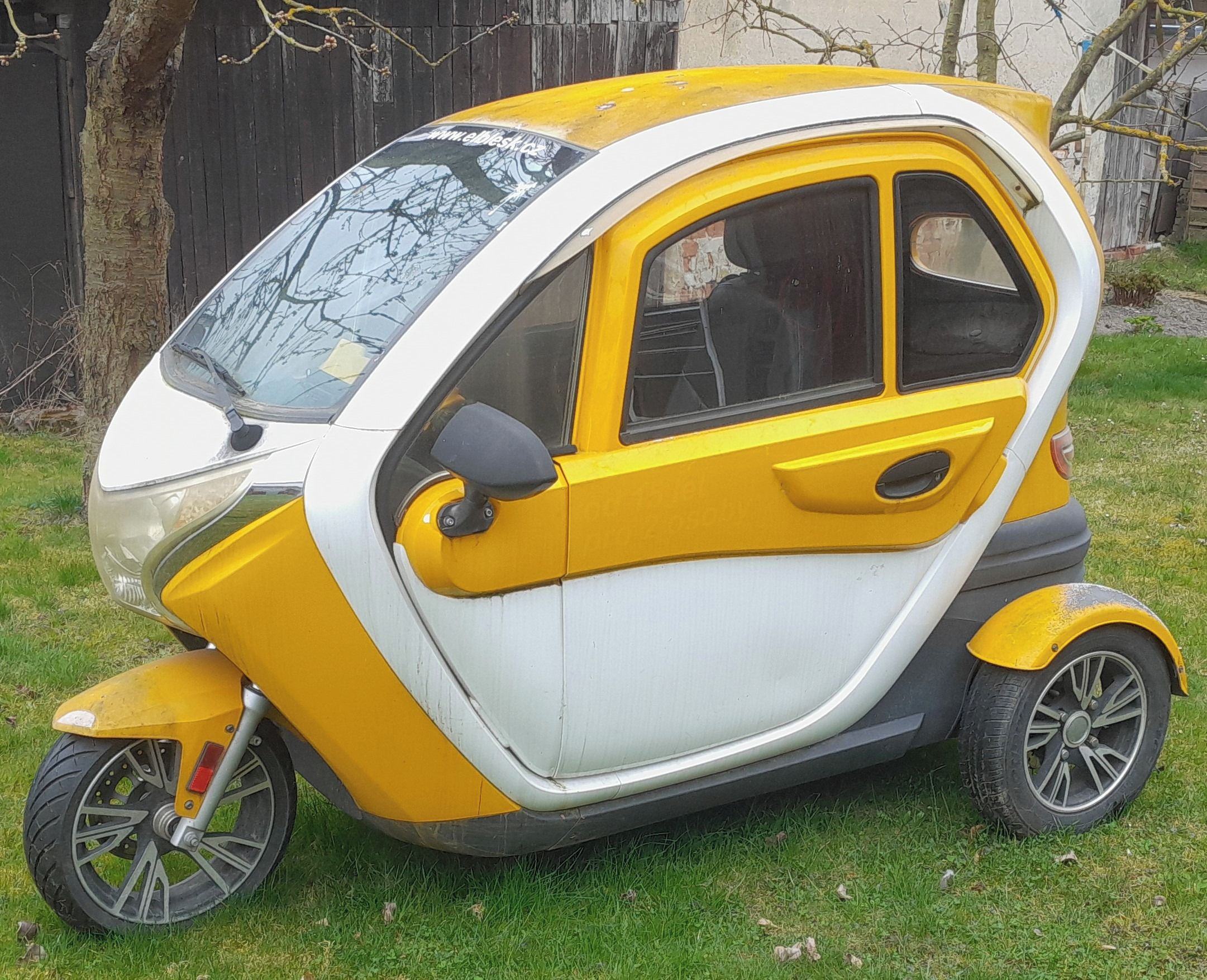 elBlesk Tříkolka, Elektrická osobní tříkolka