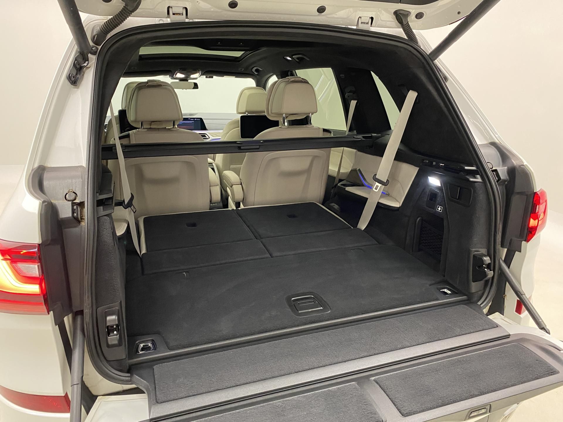 BMW X7, xDRIVE 30d M-PAKET CZ 6míst - fotka 6