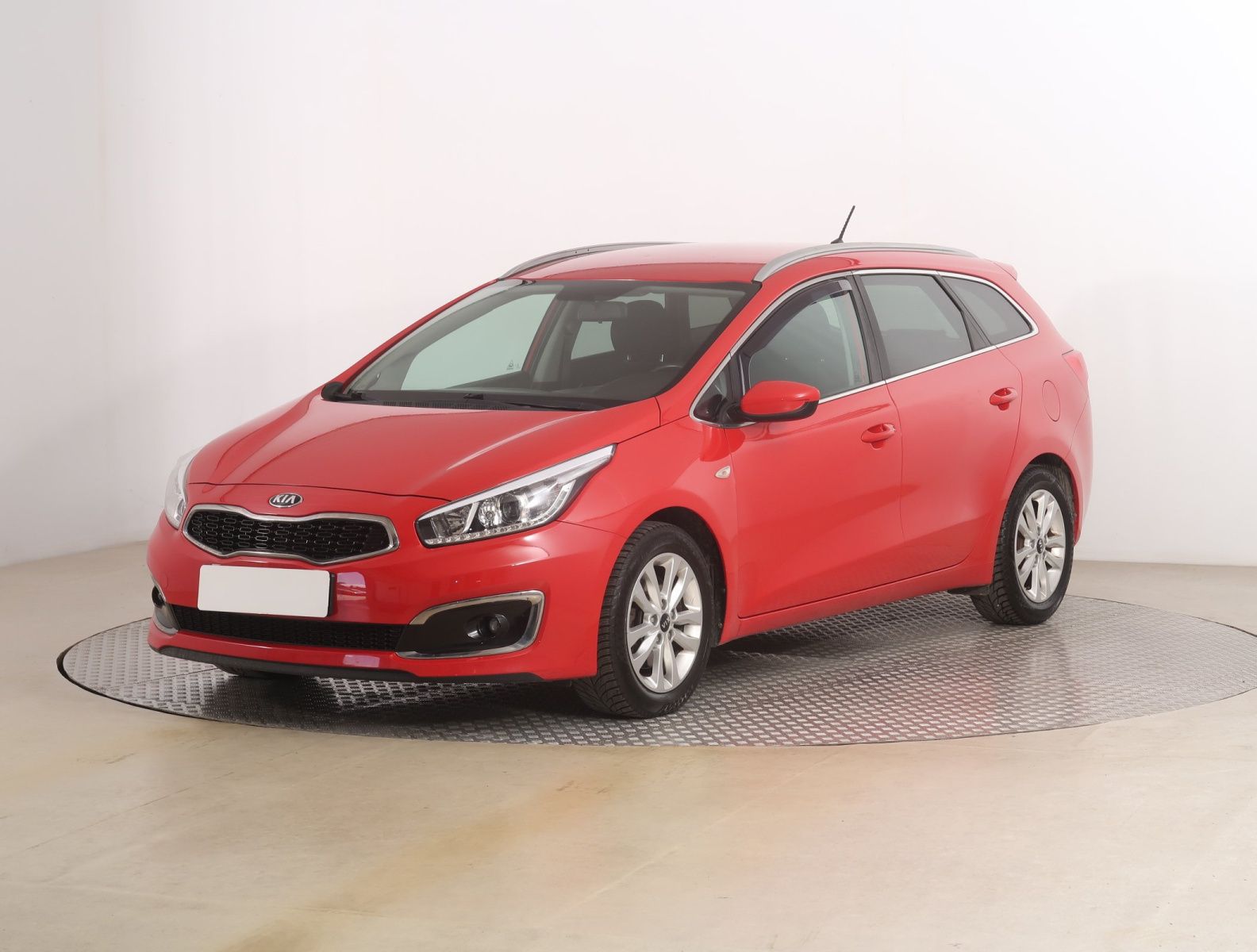 Kia Cee´d, 1.4 CVVT - fotka 3