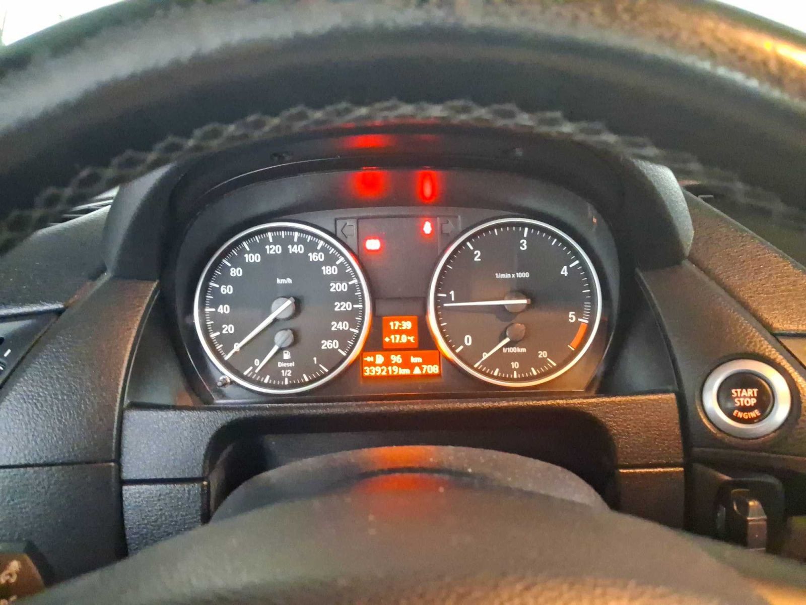 BMW X1, xDrive20d, 4X4, Xenony - fotka 3