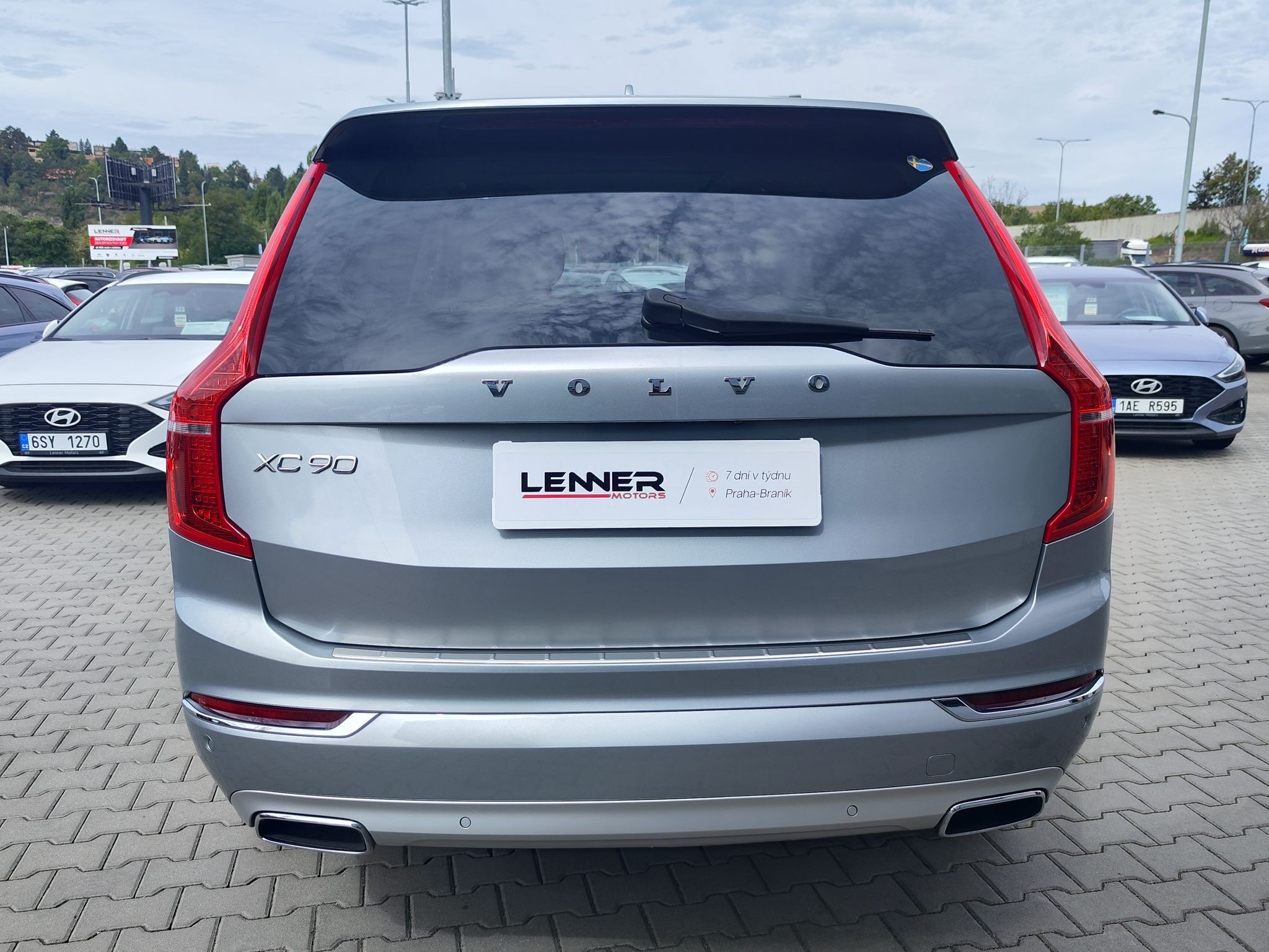 Volvo XC90, D5 2.0/173kW Inscription AT 4x - fotka 6
