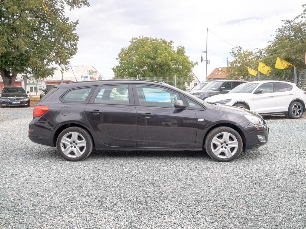 Opel Astra, 1.4i 16V 74KW – SERVISKA - fotka 4