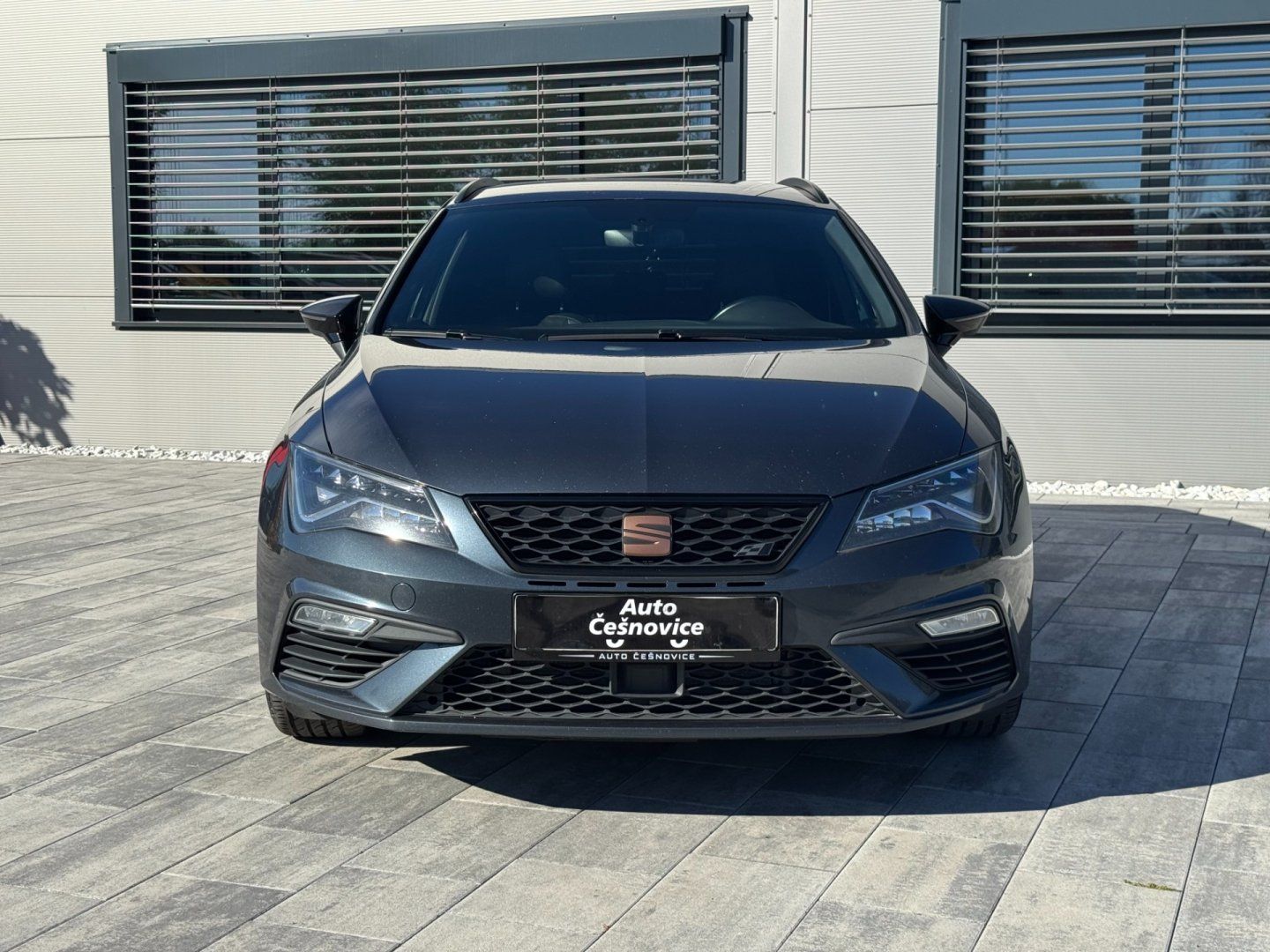 Seat Leon, Cupra 2.0 TSI DSG 213kW - fotka 2