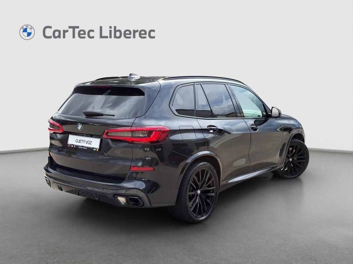 BMW X5, xDrive30d - fotka 3