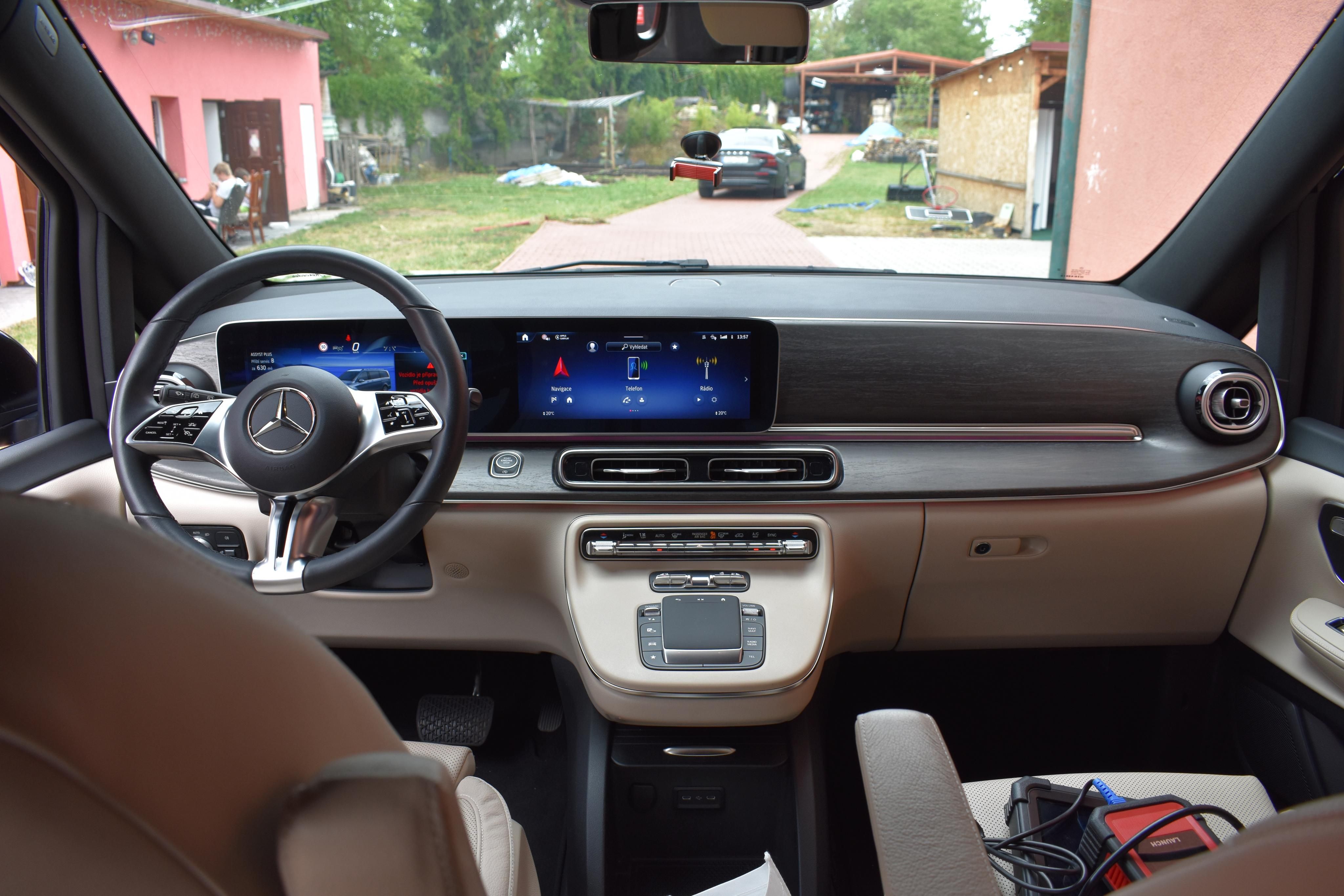 Mercedes-Benz Třídy V, 250d 4Matic _ DPH - fotka 6