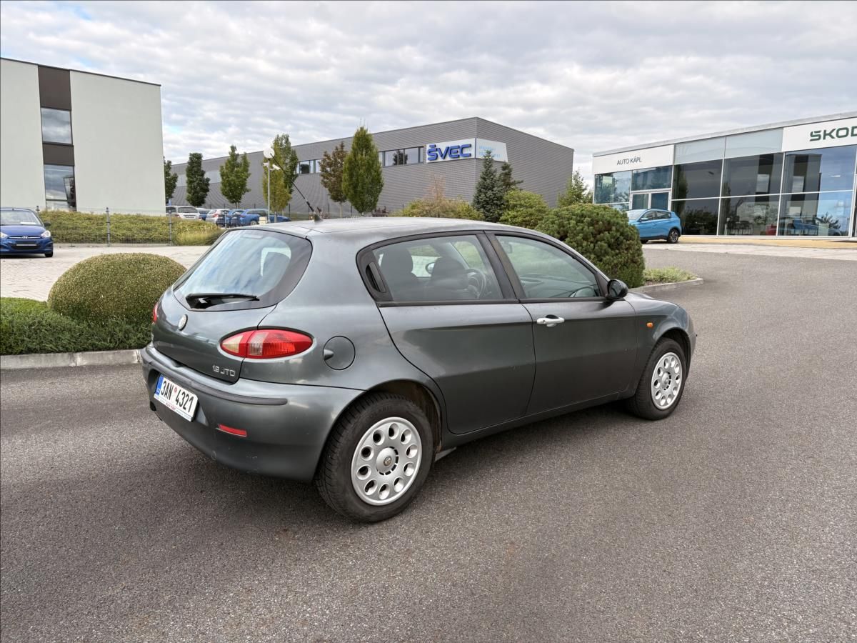 Alfa Romeo 147, 1,9 JTD 85kW - fotka 6