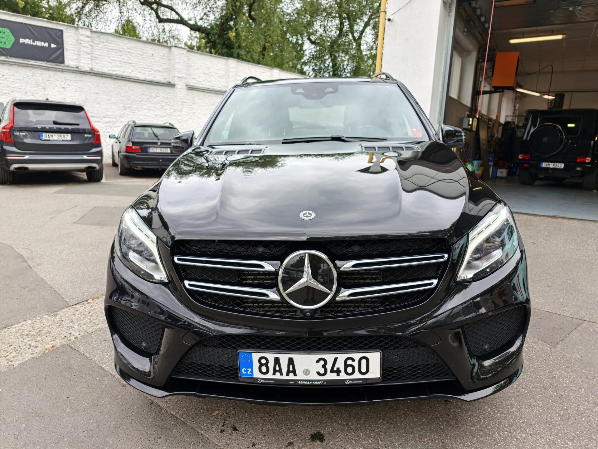 Mercedes-Benz GLE, 350d 4M Plná výbava,2.maj - fotka 2