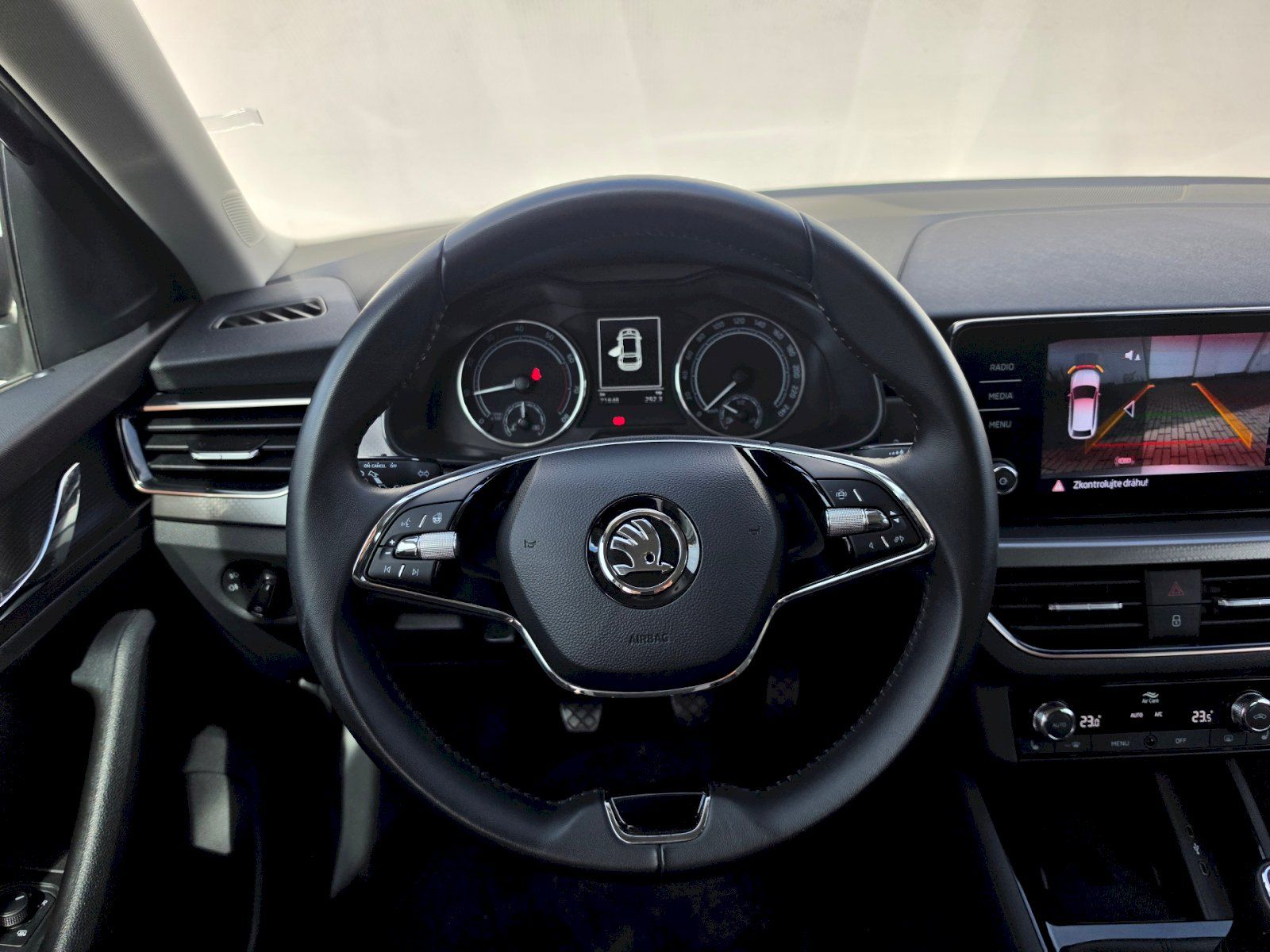 Škoda Scala, 1,0TSI 81KW STYLE - fotka 6