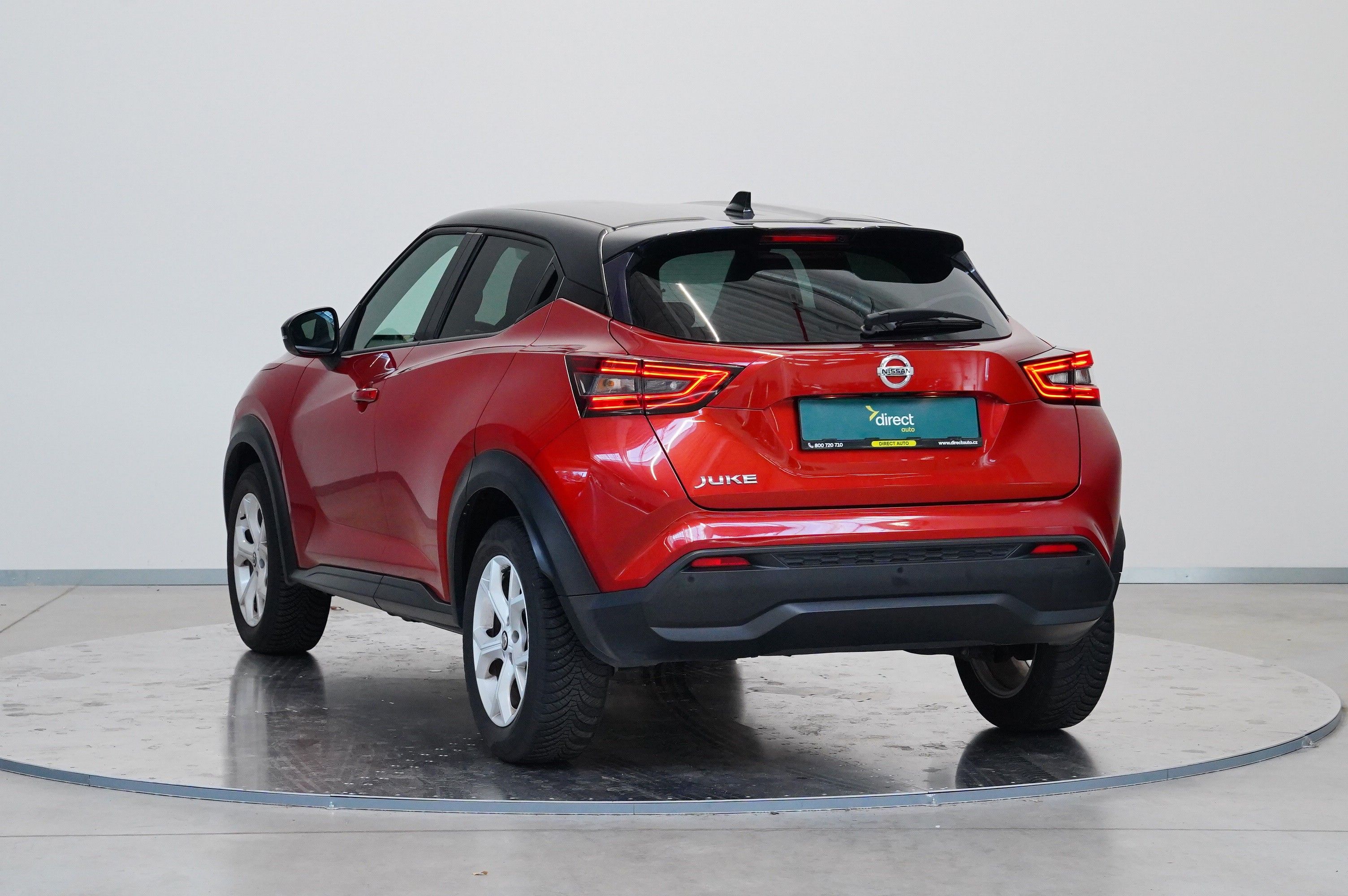 Nissan Juke, 1.0 DIG-T 84 kW N-Connecta - fotka 4