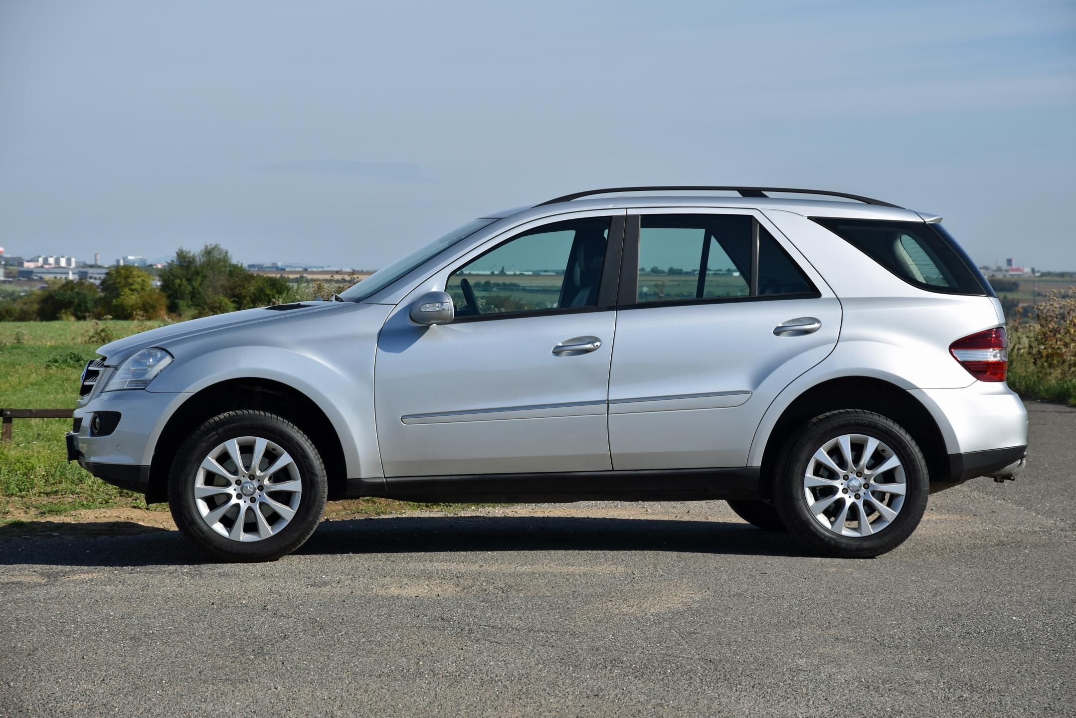 Mercedes-Benz Třídy M, 280(3.0)CDi 4MATIC A/T,KŮŽE,TZ - fotka 2