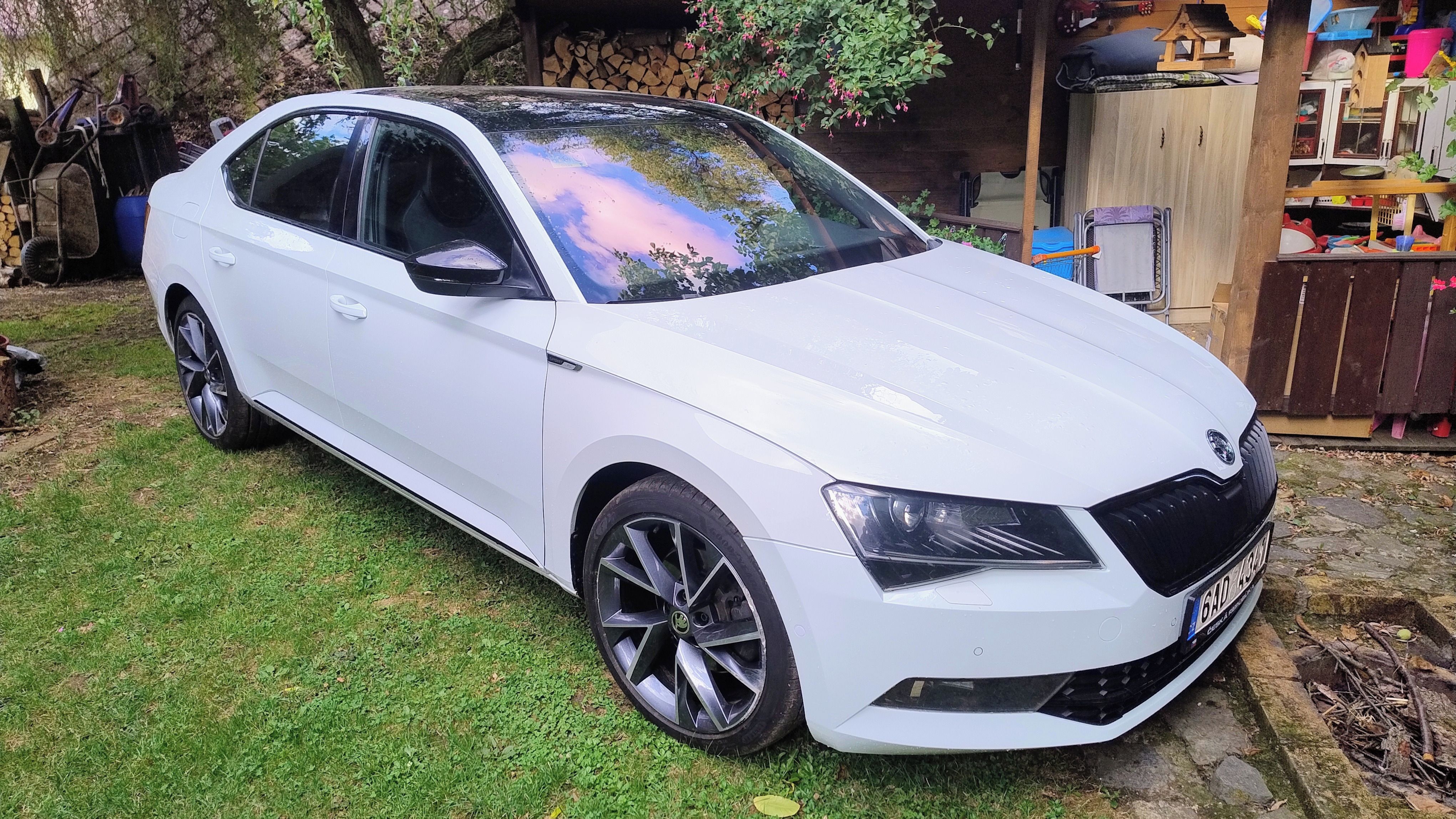 Škoda Superb - fotka 3