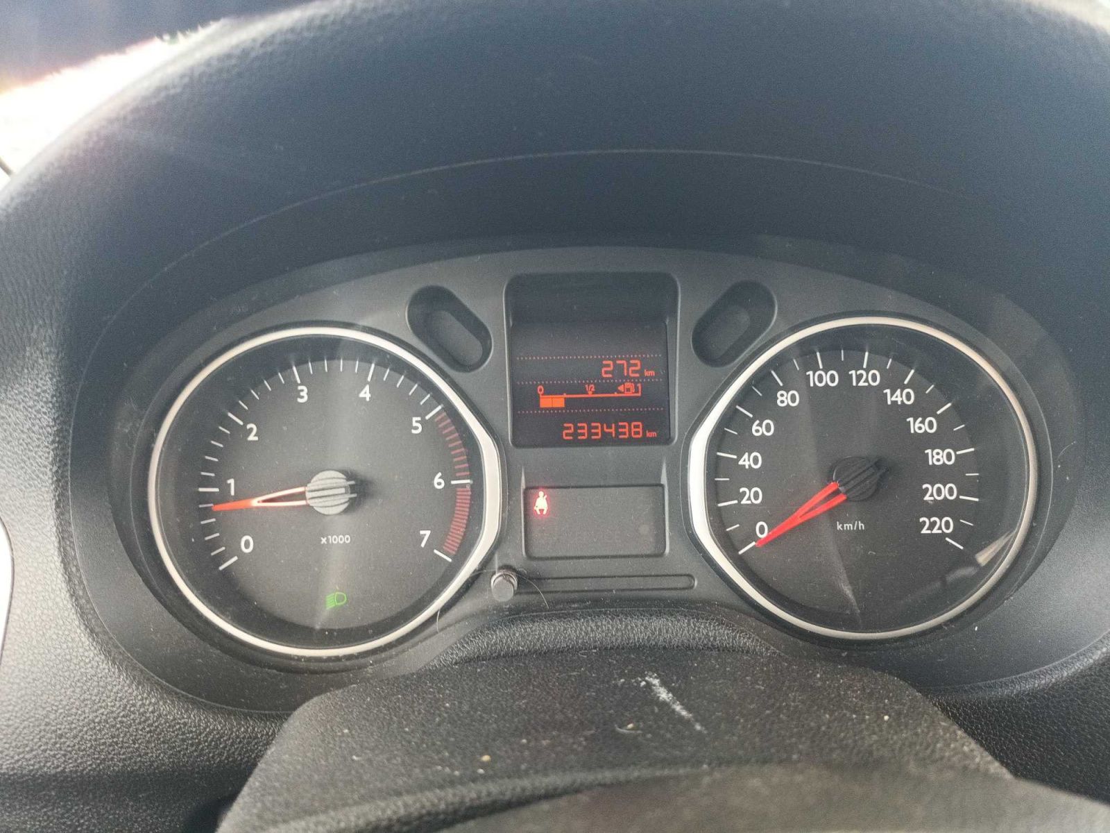 Citroën C-Elysée, 1.6 HDi, Exclusive, dobrý stav - fotka 3