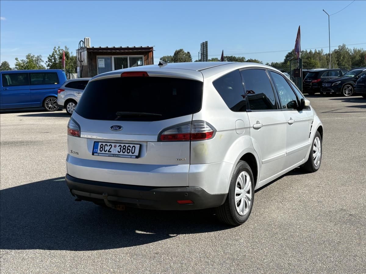 Ford S-MAX, 2,0 TDCi 103kW Výhřev,PDC,Tažn - fotka 2