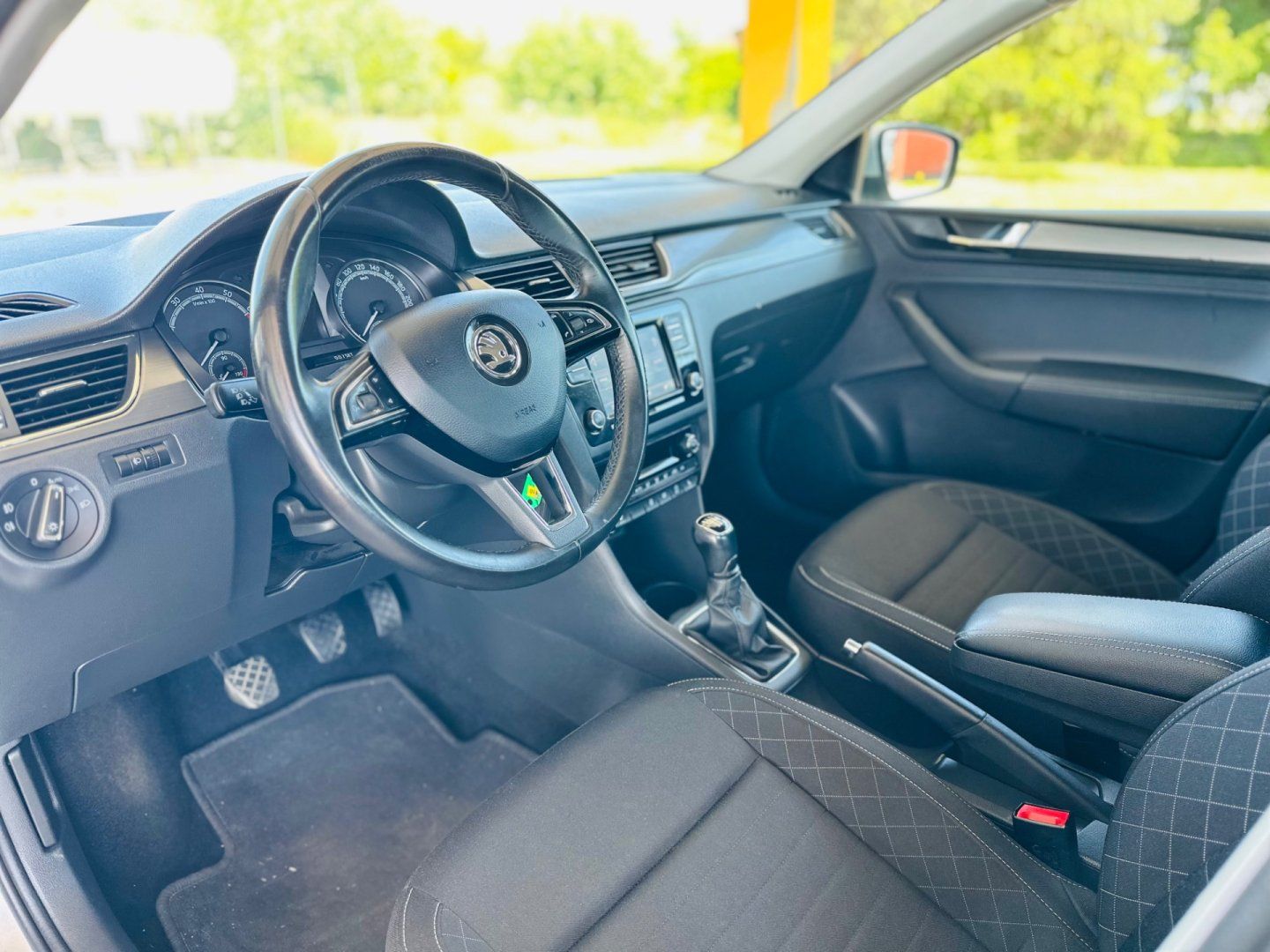 Škoda Rapid, 1.0TSi APP, PĚKNÝ STAV, - fotka 5