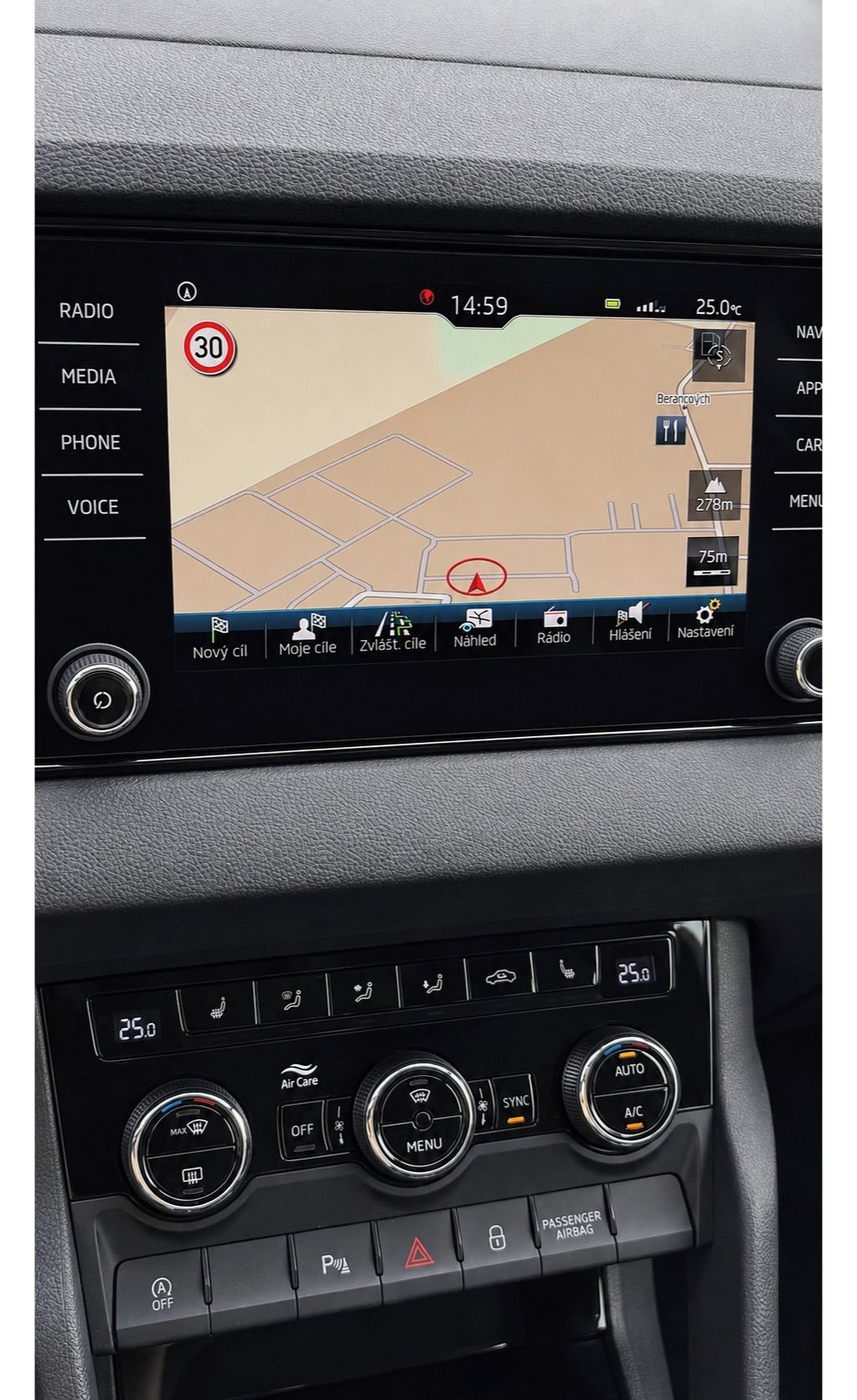 Škoda Karoq, 1.6 TDI DSG 85 kW - fotka 6