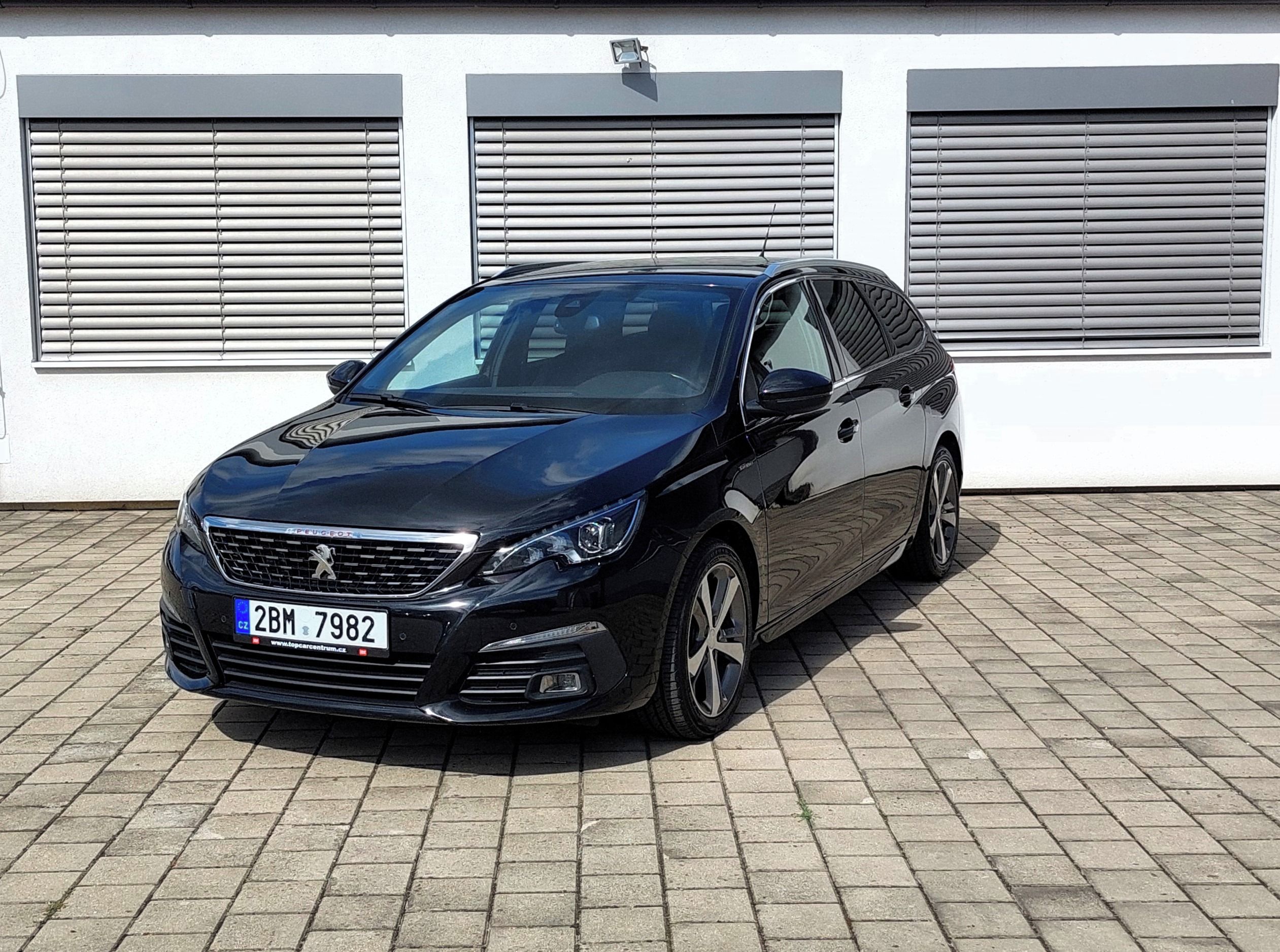 Peugeot 308, 1.5 diesel, 96 kW, automat
