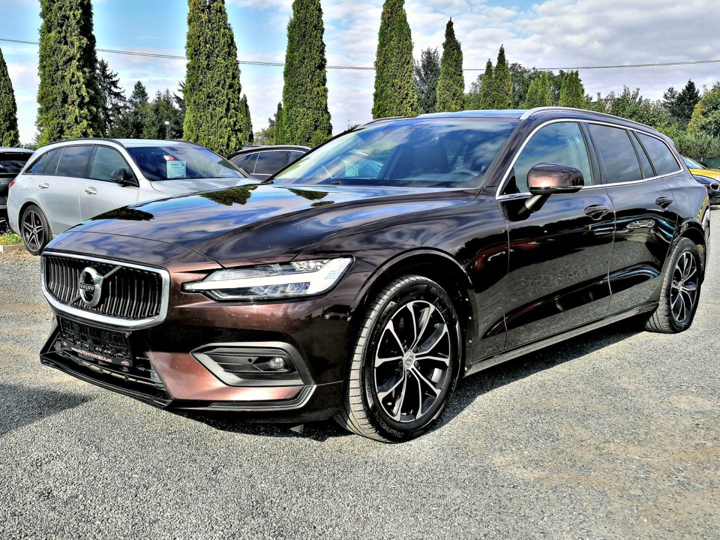 Volvo V60, 2.0 B4 145kW A/T Kůže - fotka 2