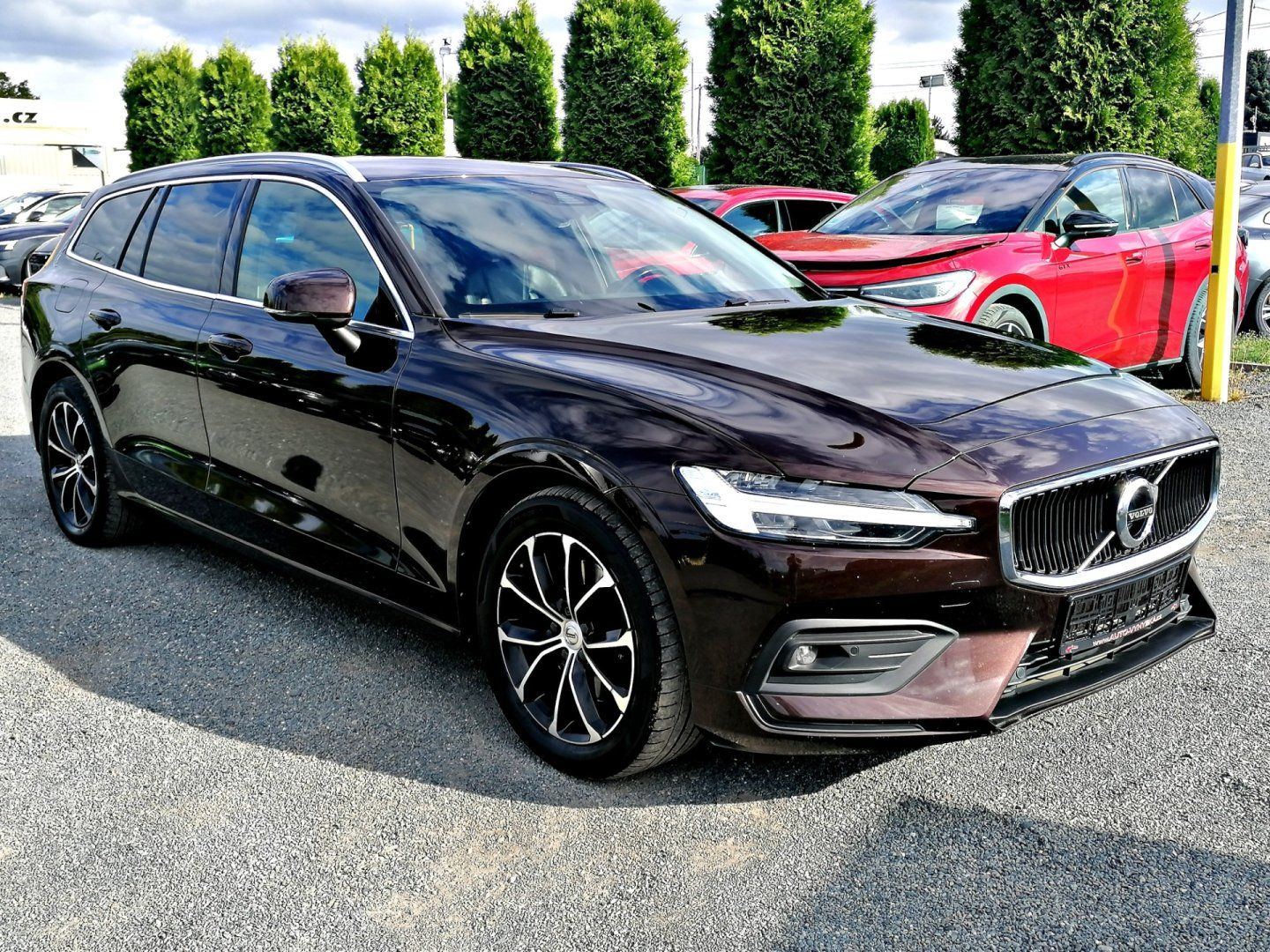 Volvo V60, 2.0 B4 145kW A/T Kůže - fotka 3