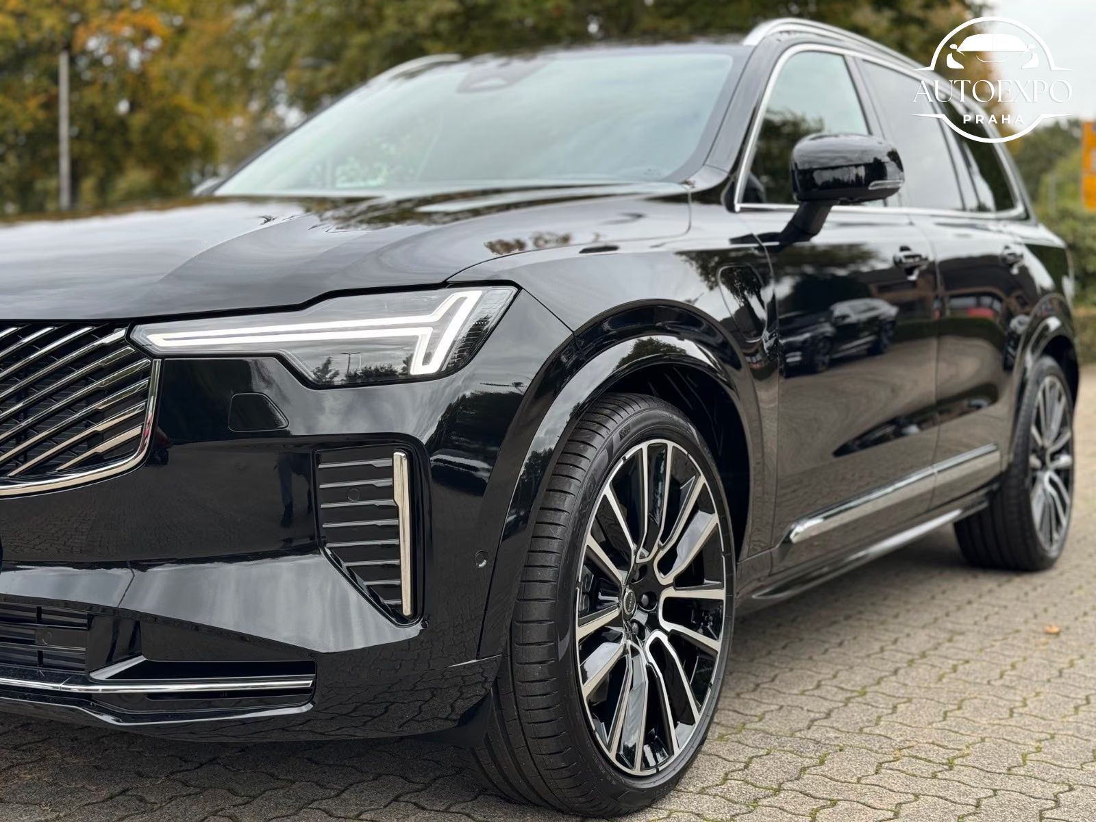 Volvo XC90, T8 AWD ULTRA BRIGHT*7MÍST - fotka 5