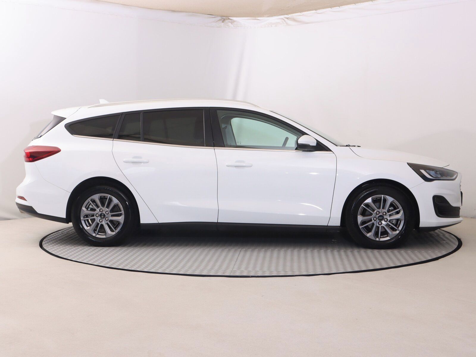 Ford Focus, 1.5 EcoBlue, Automat - fotka 6