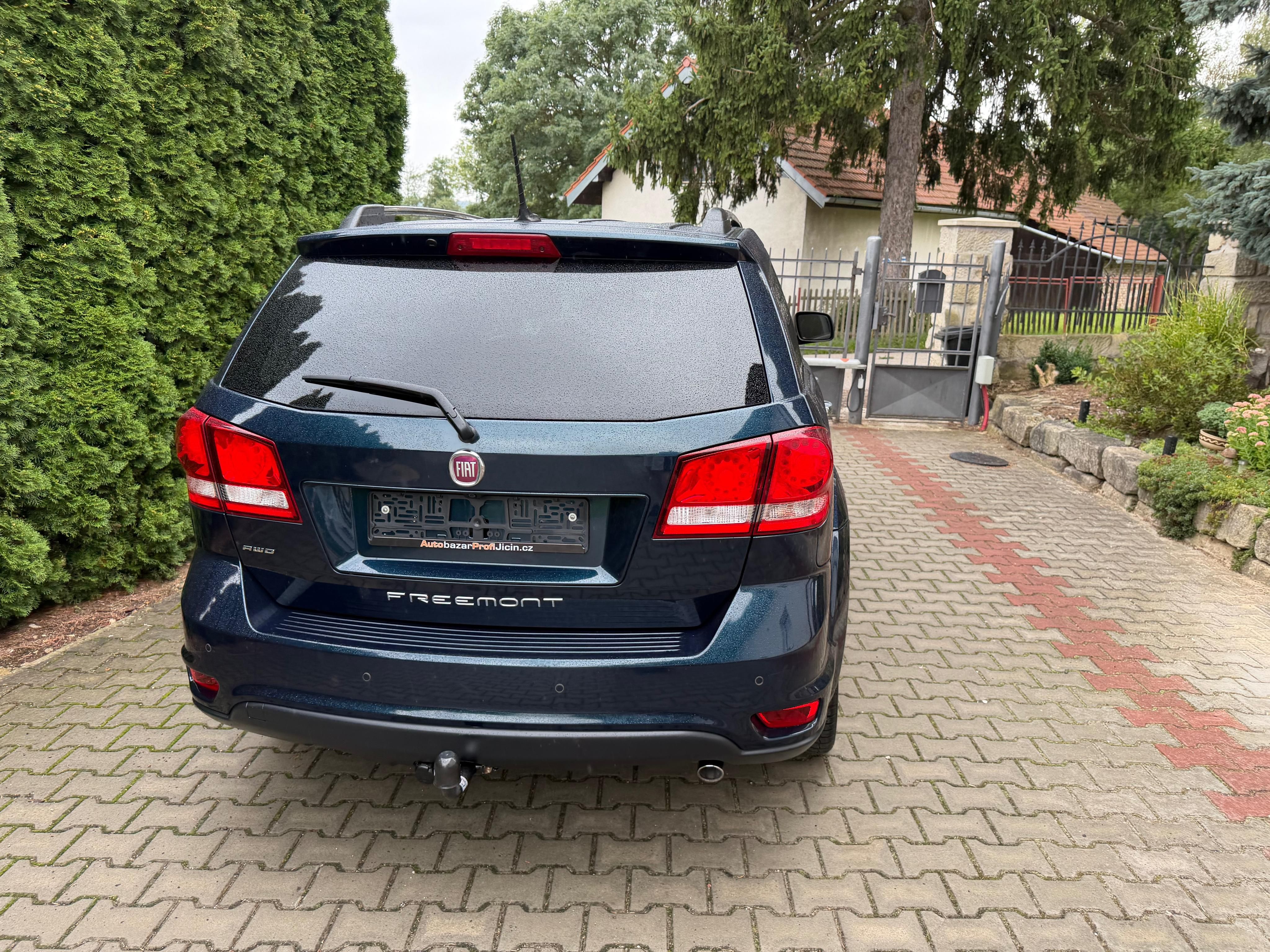 Fiat Freemont, 2,0 D/125kw 4x4 , 7 Míst Tažné - fotka 5