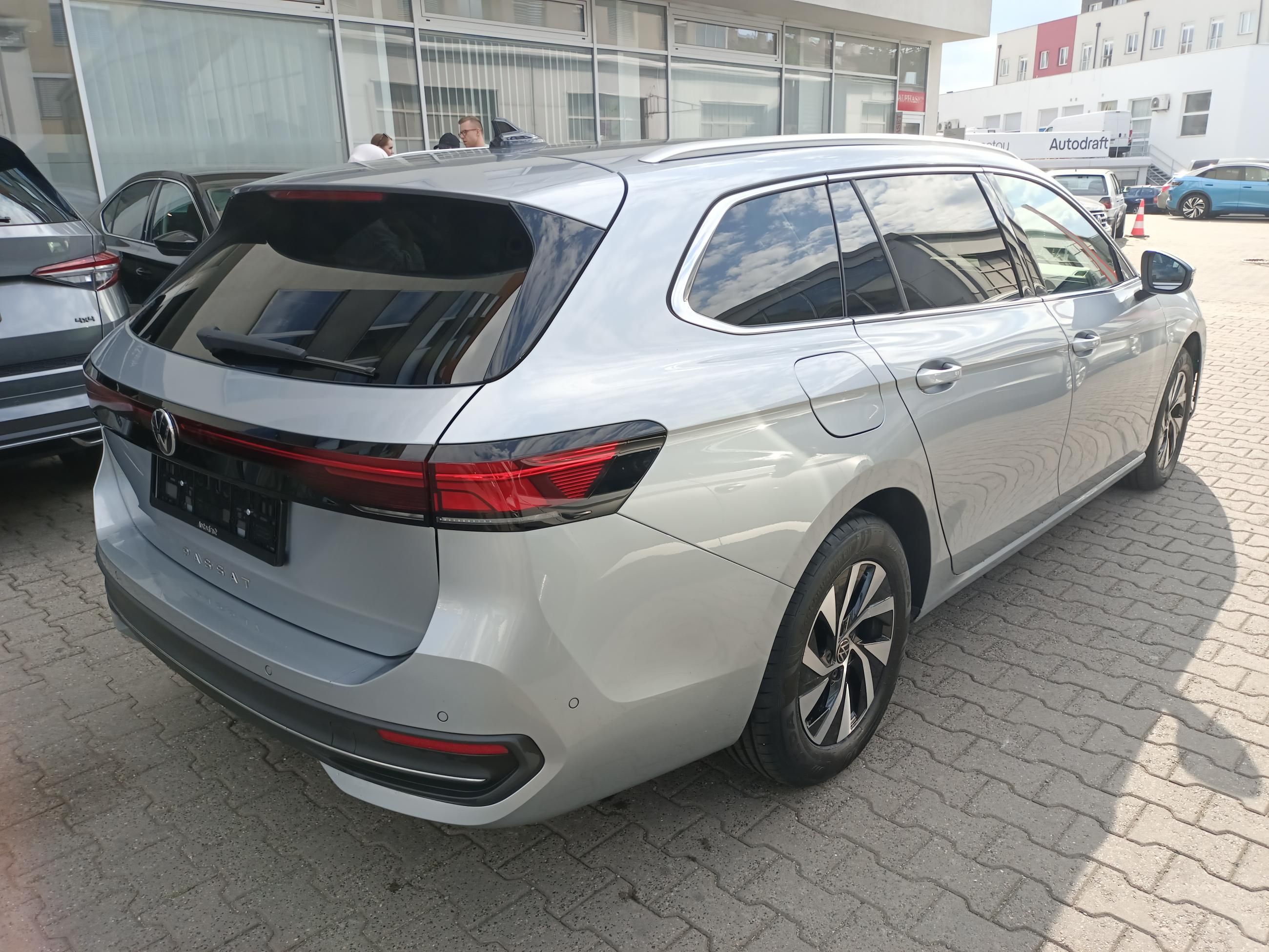 Volkswagen Passat, 2.0 TDI 110kW DSG / Tažné - fotka 6