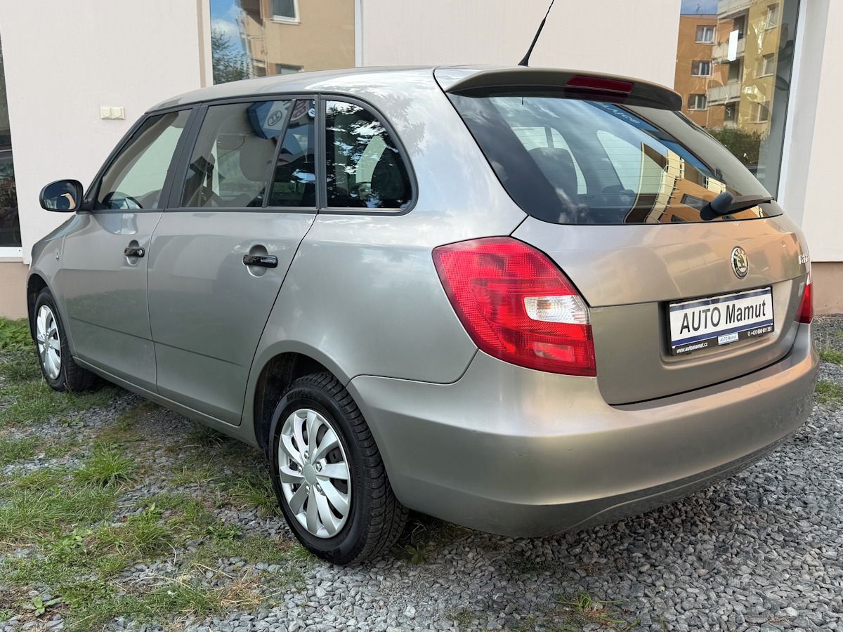 Škoda Fabia, 1.4 16v 63kW po 1.maj v CZ - fotka 4