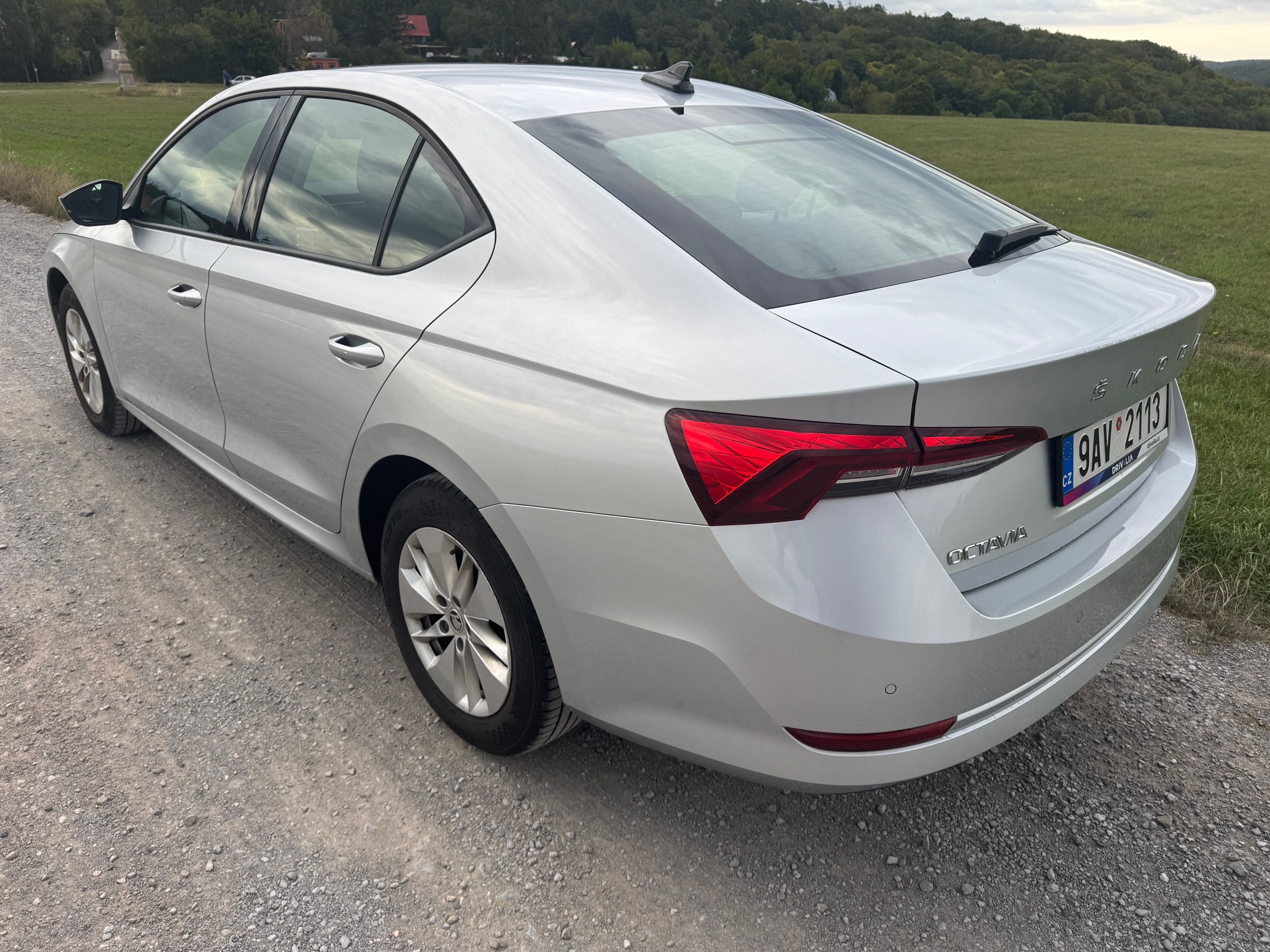 Škoda Octavia, 2.0TDI AMBITION+ ACC LED ČR - fotka 3