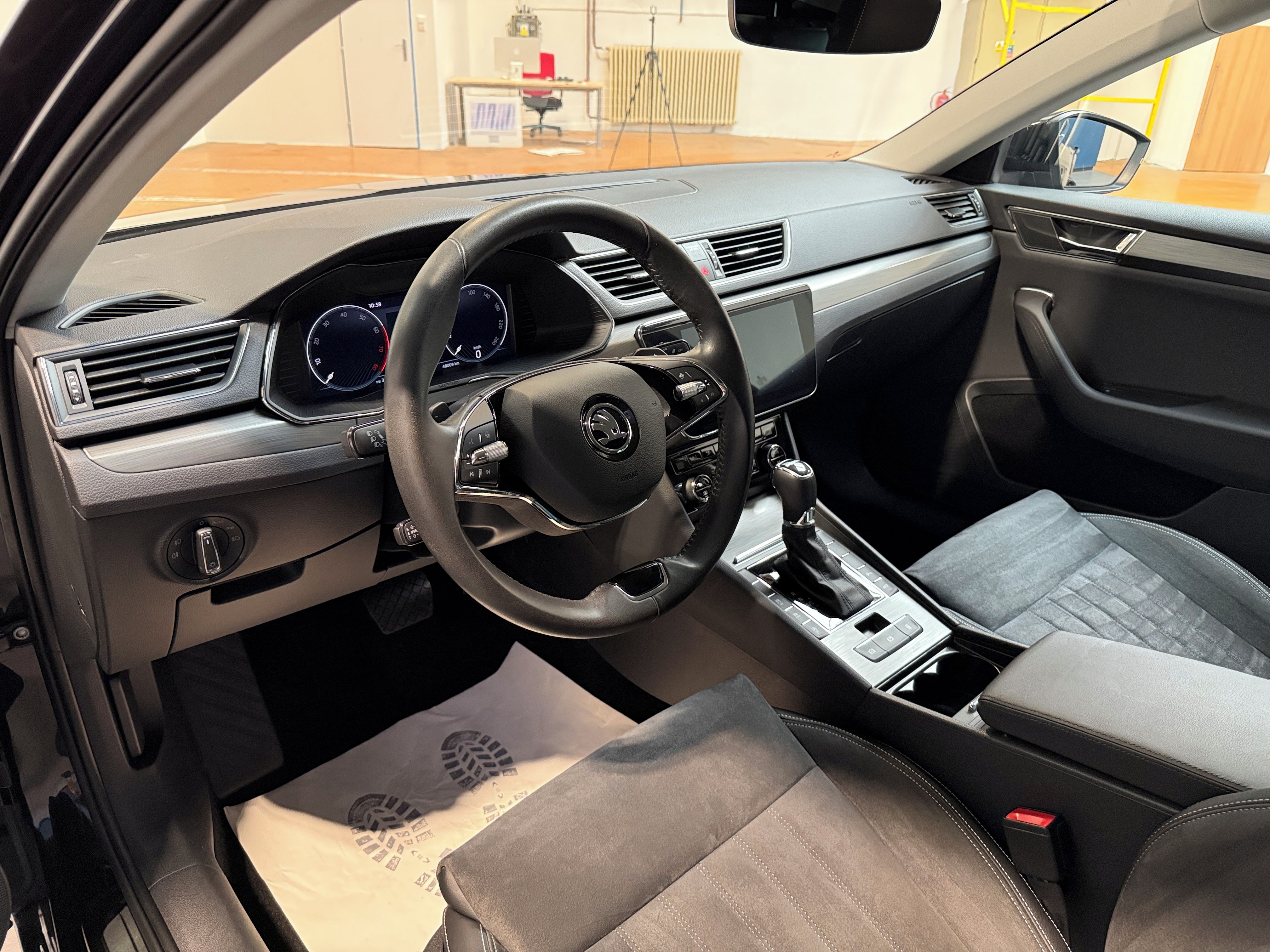 Škoda Superb, 2.0 TSI 140kW Style DSG - fotka 6