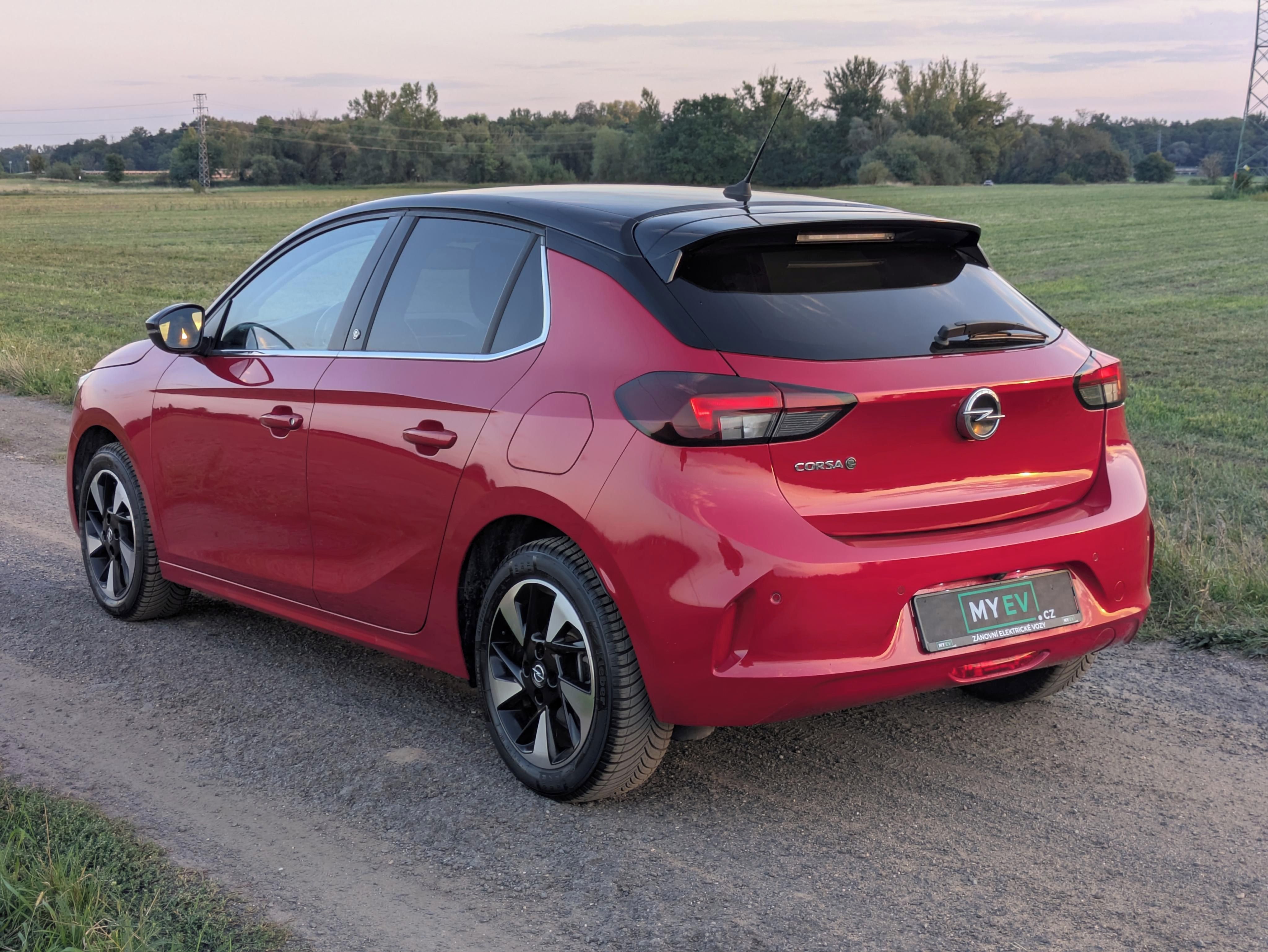 Opel Corsa, 50kWh, ZÁRUKA LED SOH 91.3% - fotka 5