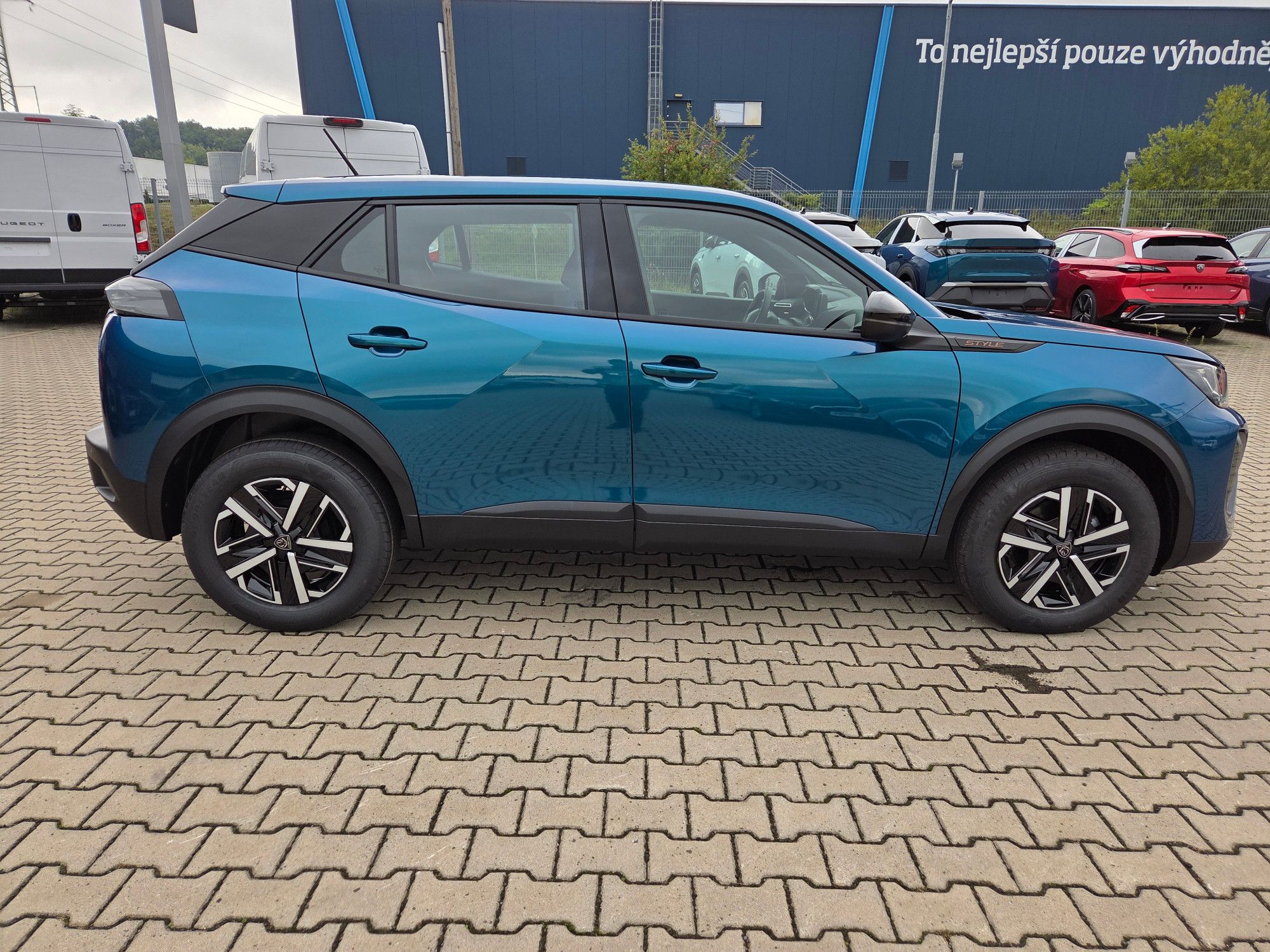 Peugeot 2008, STYLE Turbo 100 MAN6 - fotka 4